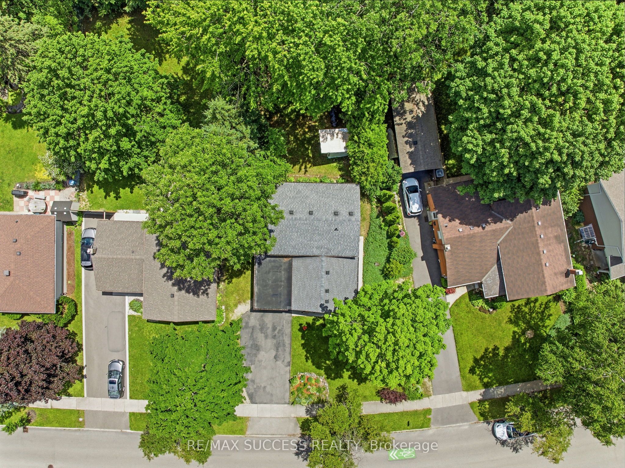 97 Blythwood Road, Waterloo, ON N2L 4A1 photo 4