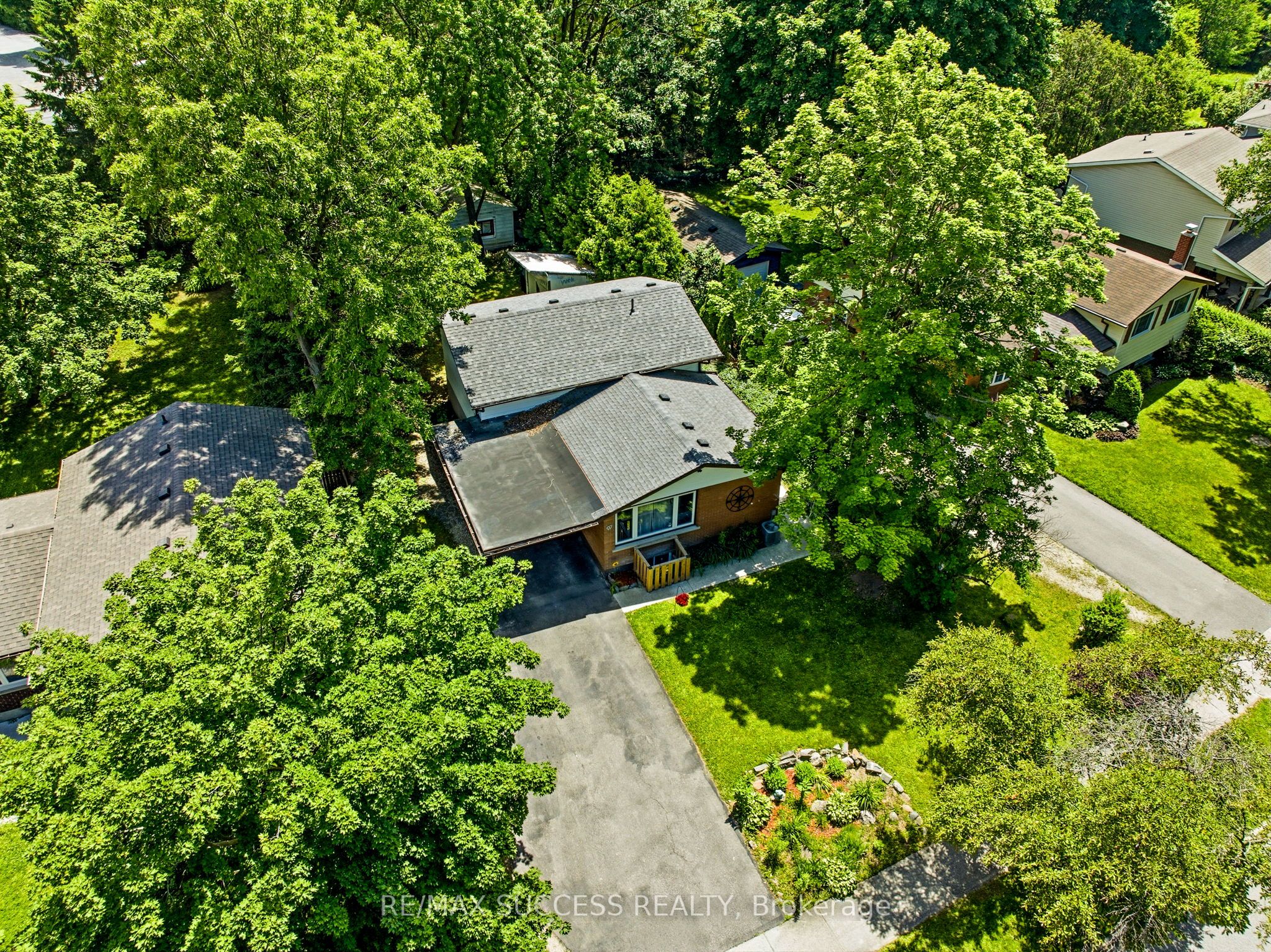 97 Blythwood Road, Waterloo, ON N2L 4A1 photo 5
