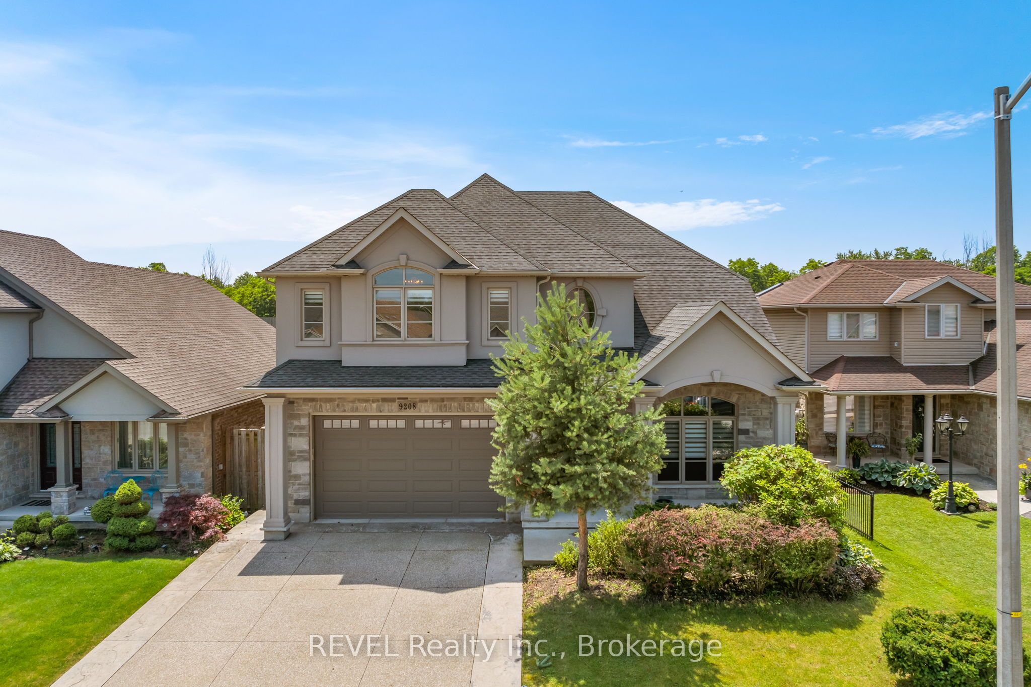 9208 Hendershot Boulevard, Niagara Falls, ON L2H 0E3