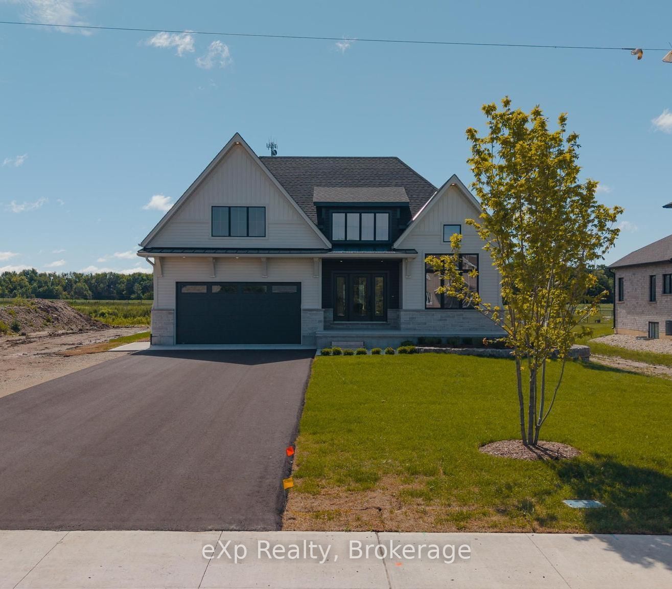 1036 Walton Avenue N, North Perth, ON N4W 3S2 photo 2