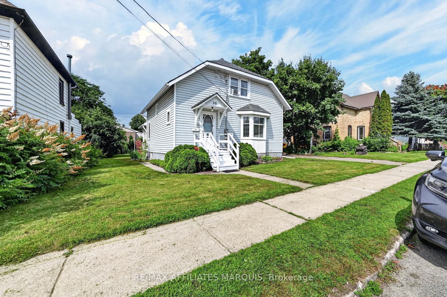 53 Smiths Falls Avenue, Smiths Falls, ON K7A 3B2 photo 2