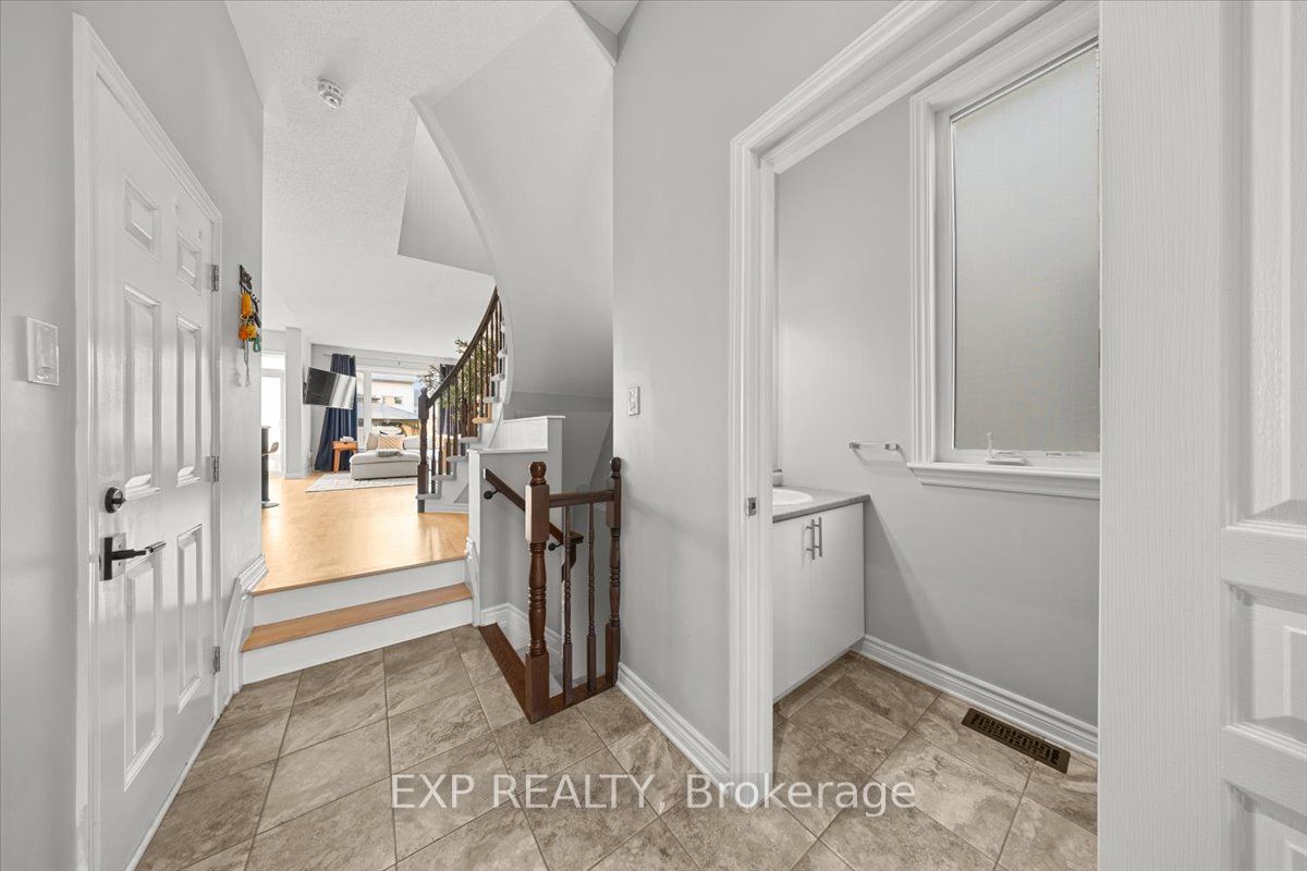 255 Shinleaf Crescent, Orleans - Convent Glen and Area, ON K1W 0J2 photo 5