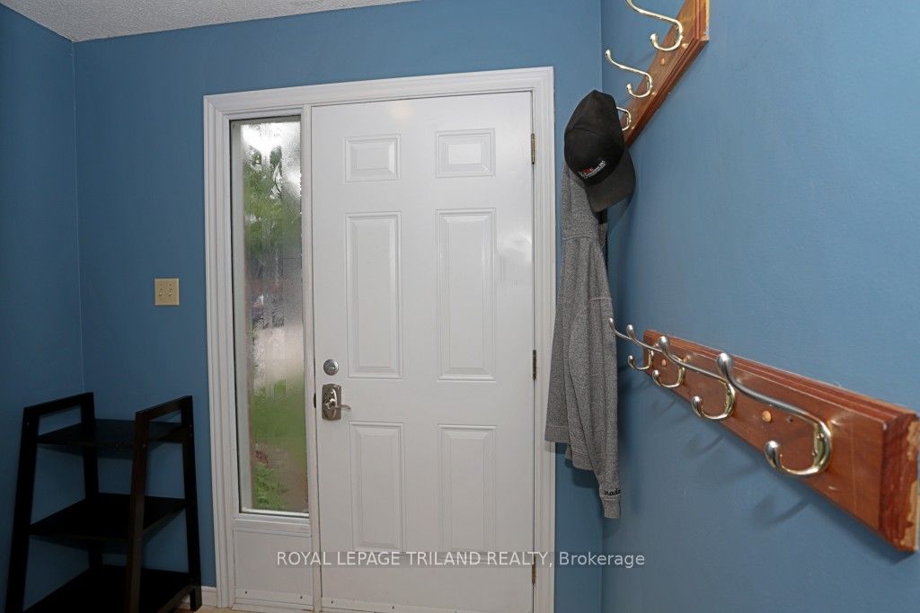 131 Bonaventure Drive 2, London East, ON N5V 4H8 photo 3
