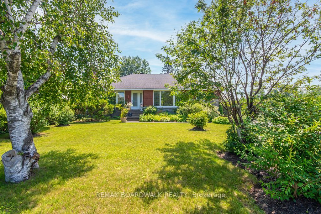 3654 Navan Road, Orleans - Convent Glen and Area, ON K4B 1H9 photo 4