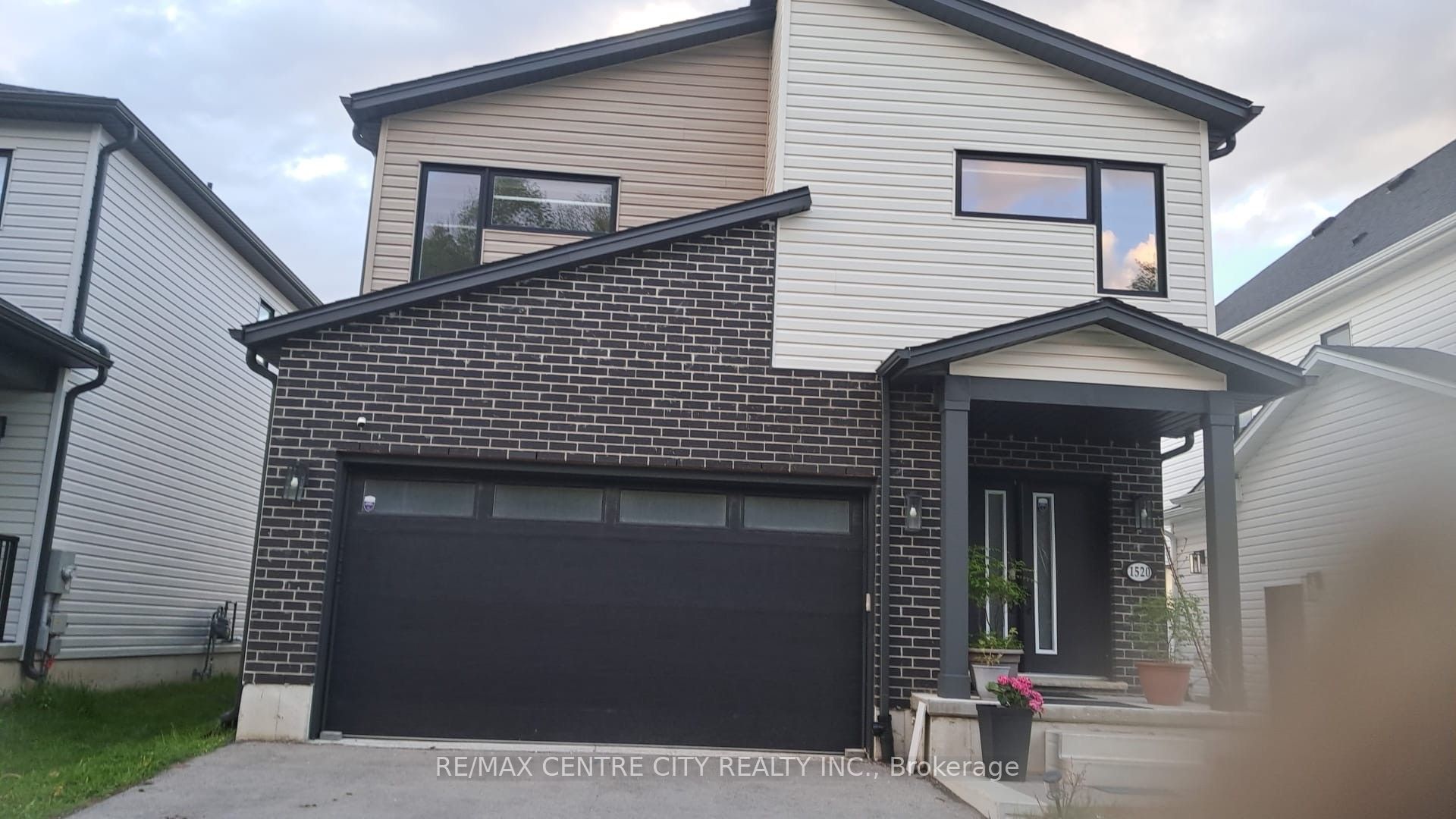1520 S Twilite Boulevard S, London North, ON N6G 3P2 photo 2