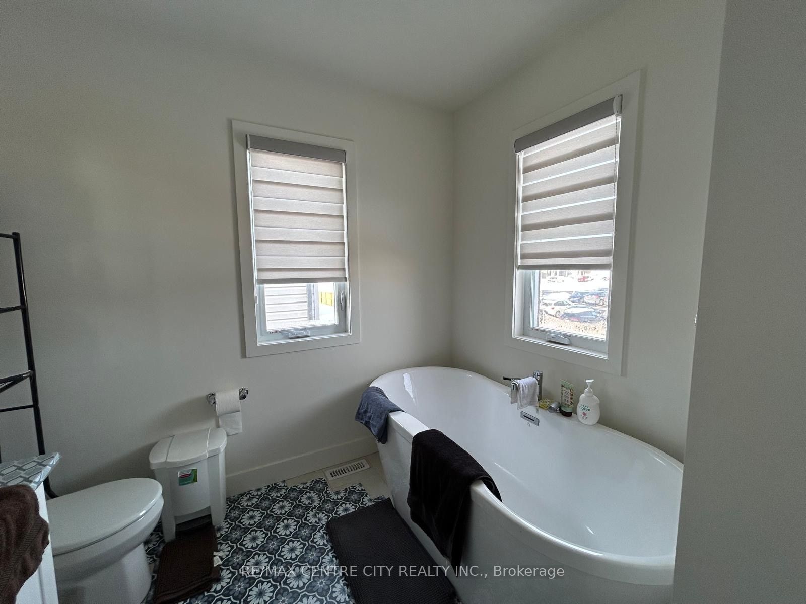 1520 S Twilite Boulevard S, London North, ON N6G 3P2 photo 5