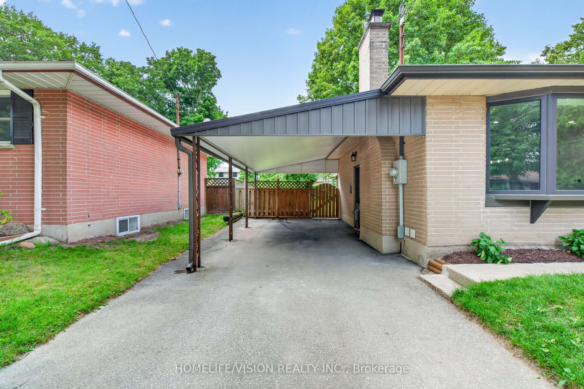 377 Griffith Street, London South, ON N6K 2S1 photo 3
