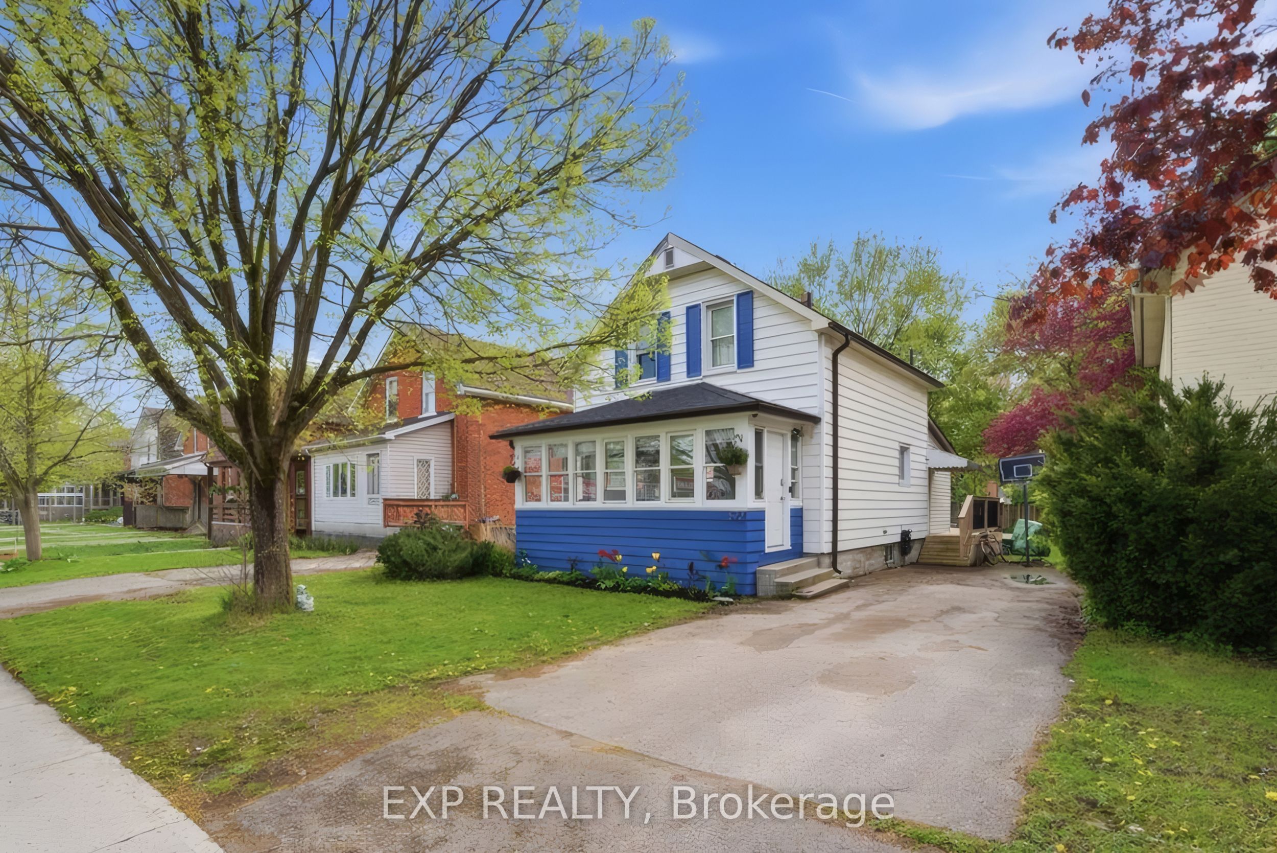 572 Downie Street, Stratford, ON N5A 1Y4 photo 2
