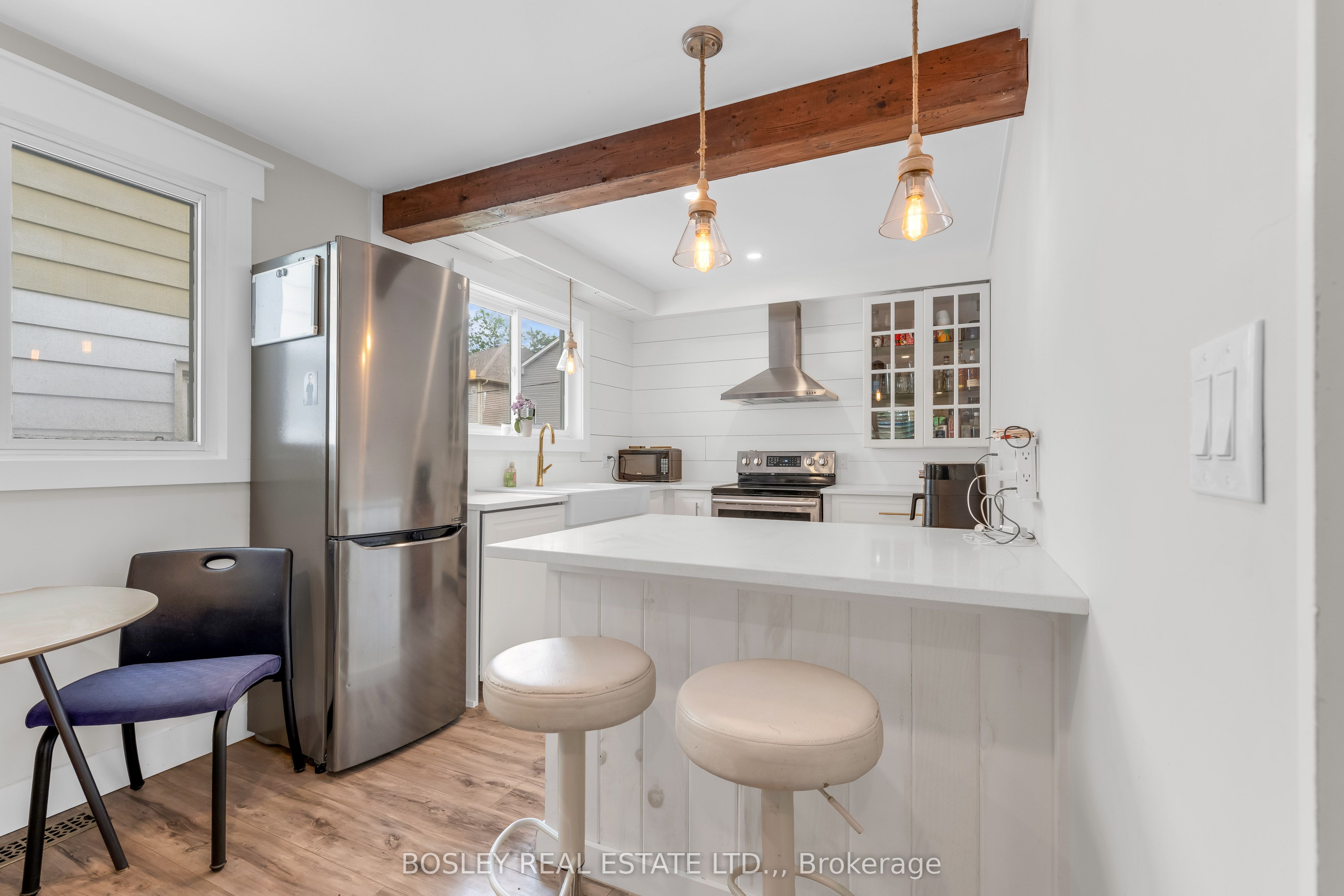 32 Grandview Drive, St. Catharines, ON L2M 1A9 photo 3
