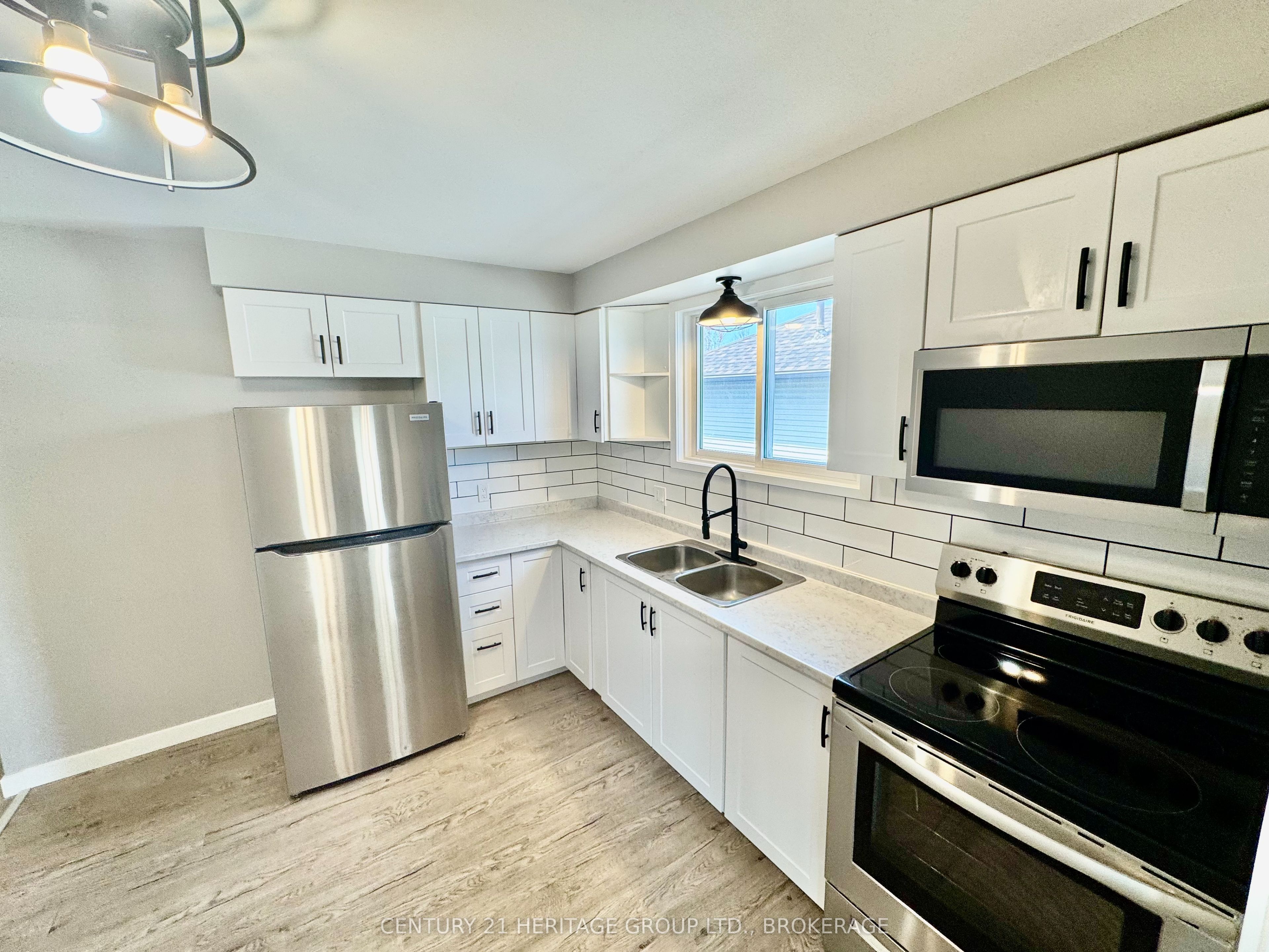 356 Owens Crescent, Kingston, ON K7M 8H8 photo 5