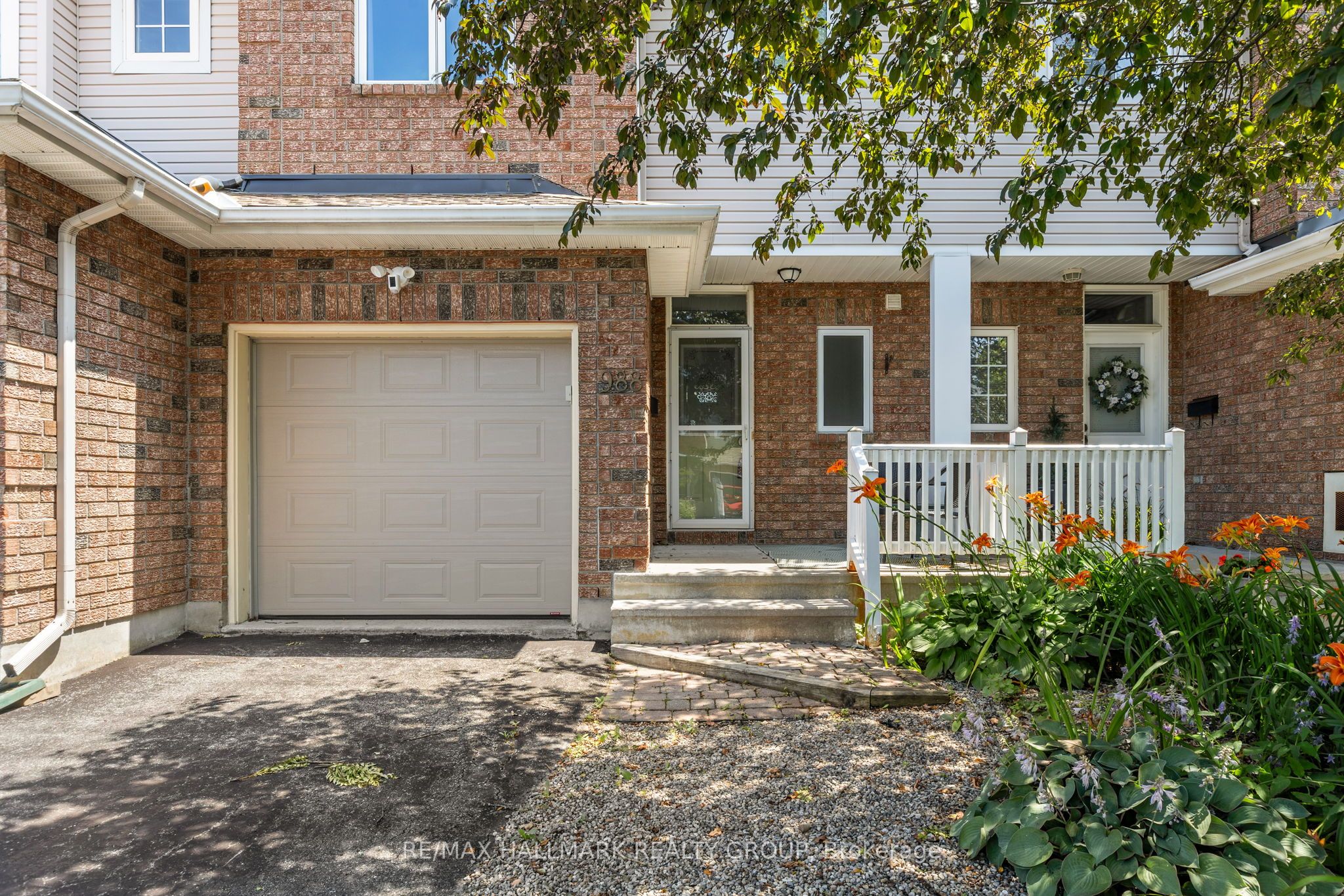 988 Lucille Way, Orleans - Cumberland and Area, ON K4A 4J2