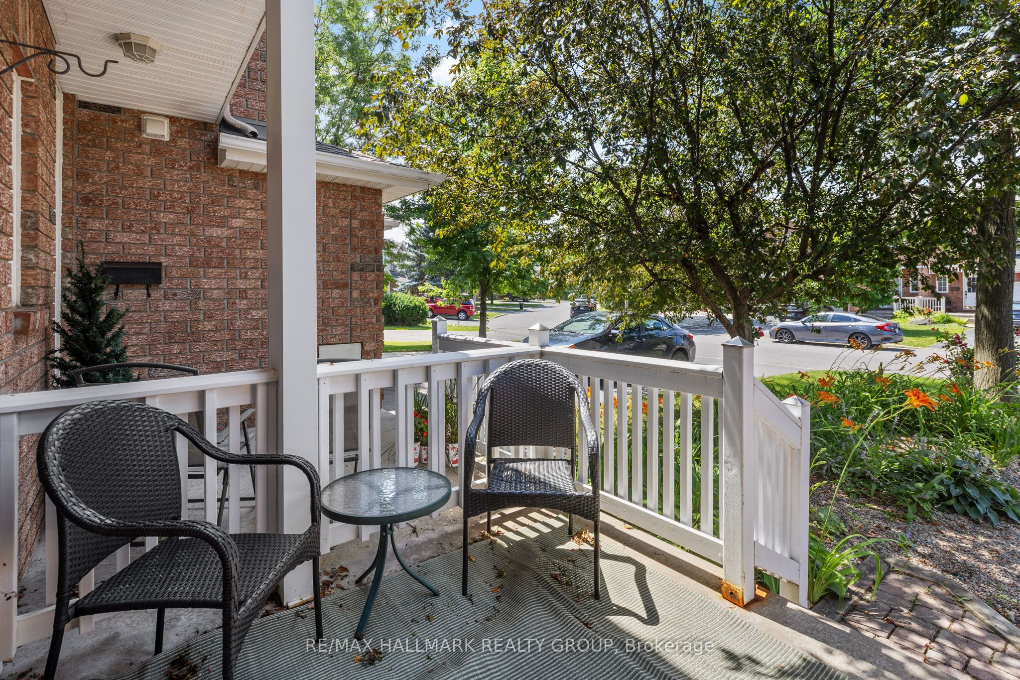 988 Lucille Way, Orleans - Cumberland and Area, ON K4A 4J2 photo 3