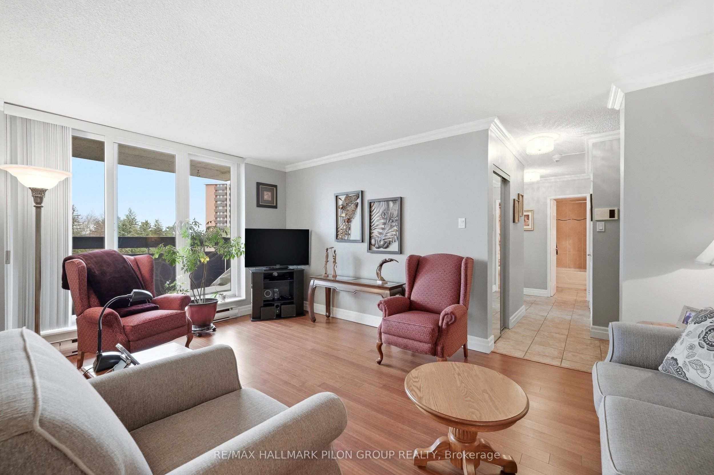 2000 Jasmine Crescent 508, Beacon Hill North - South and Area, ON K1J 8K4 photo 4