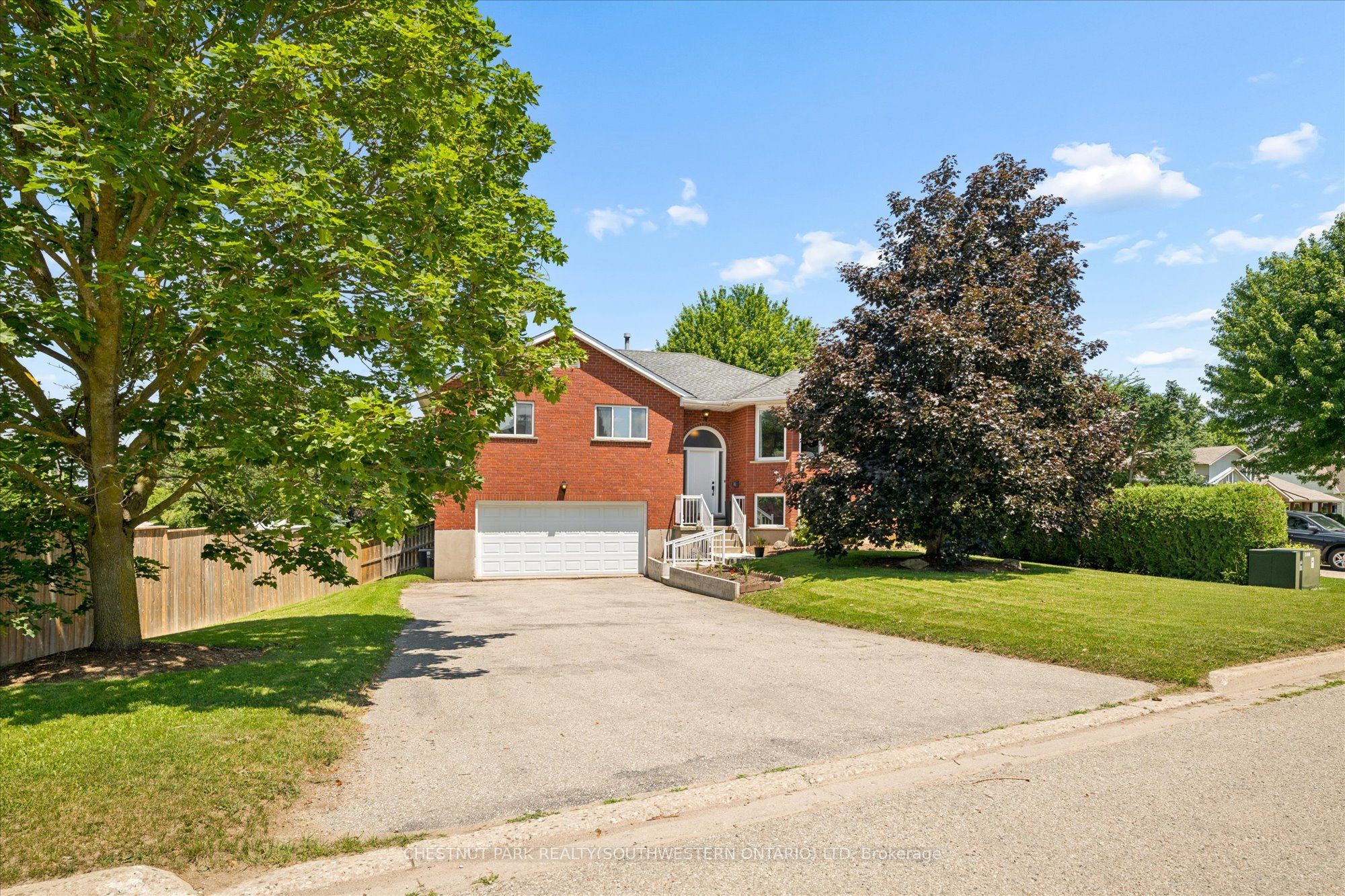 11 Bonniewood Drive, Mapleton, ON N0G 1P0 photo 4