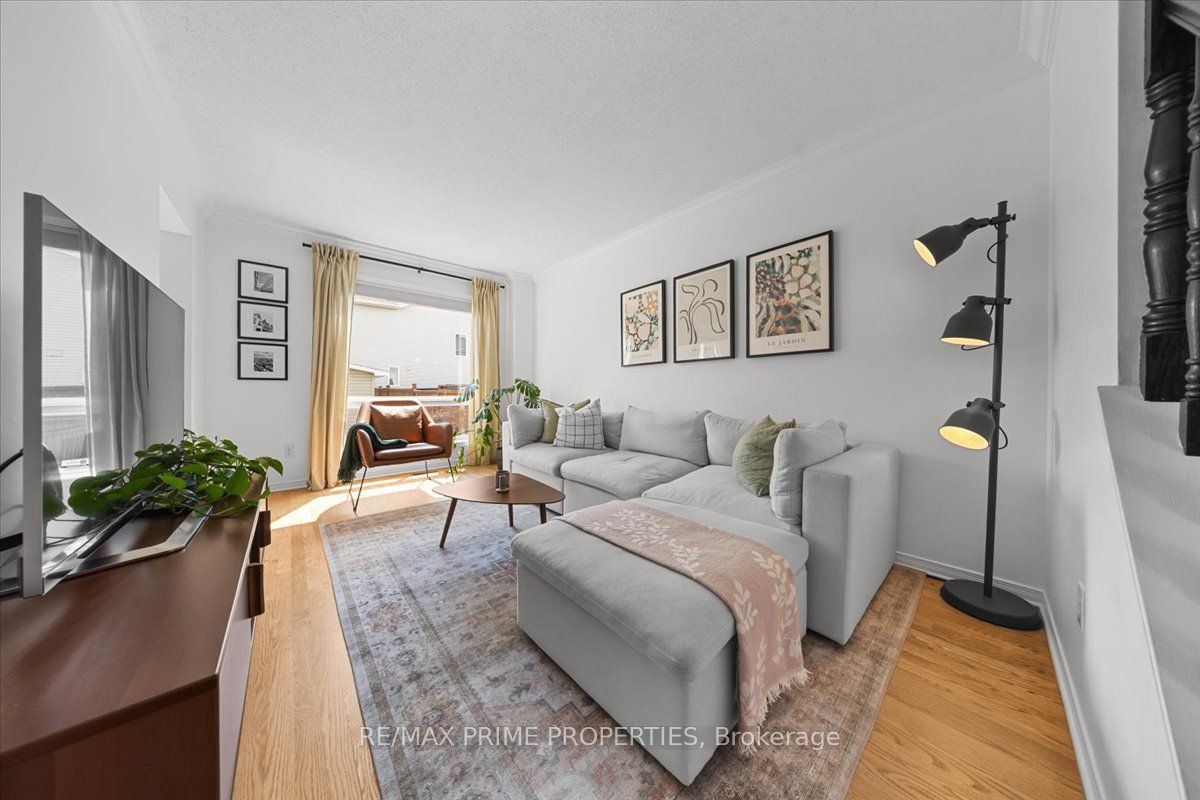 1587 Duplante Avenue, Orleans - Cumberland and Area, ON K4A 4A1 photo 5