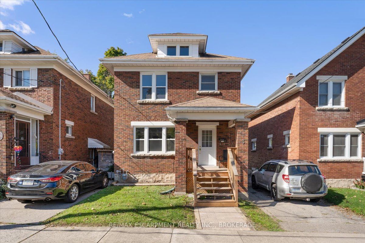 3 Carleton Street S Main, Thorold, ON L2V 1Z5