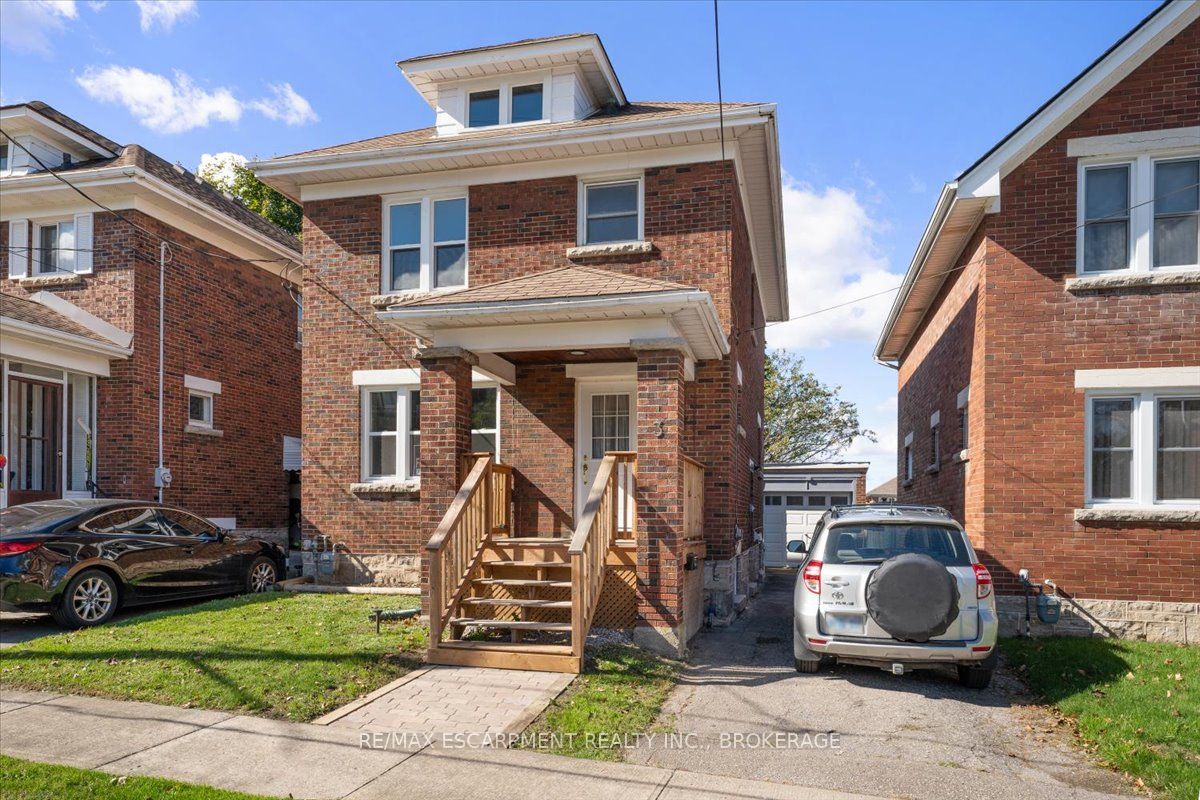 3 Carleton Street S Main, Thorold, ON L2V 1Z5 photo 2