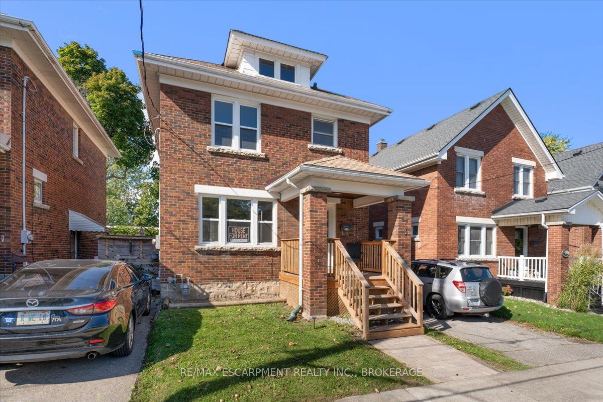 3 Carleton Street S Main, Thorold, ON L2V 1Z5 photo 3