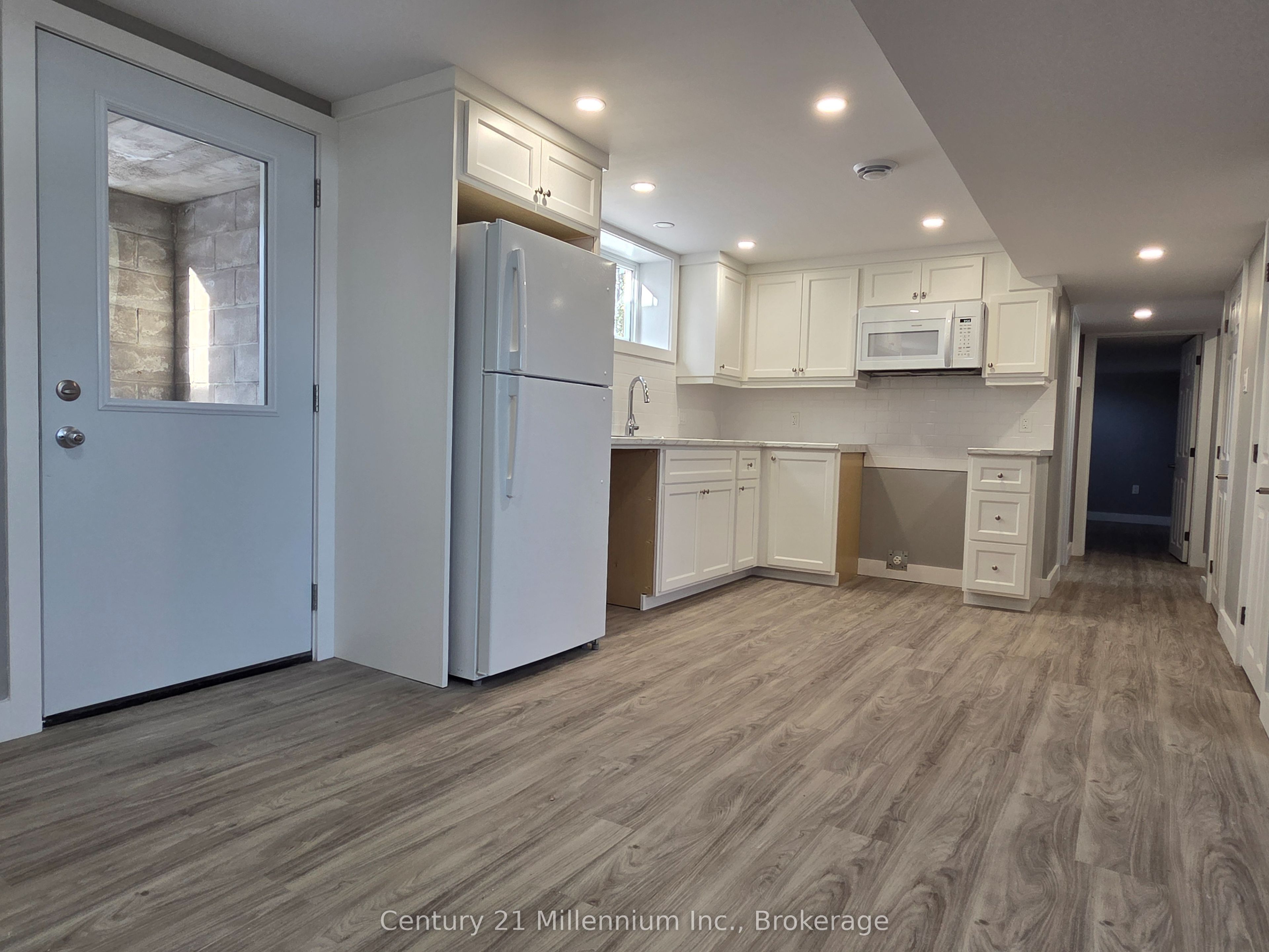 398 Kingsway Street E Unit 2, Kincardine, ON N2Z 1W3 photo 5