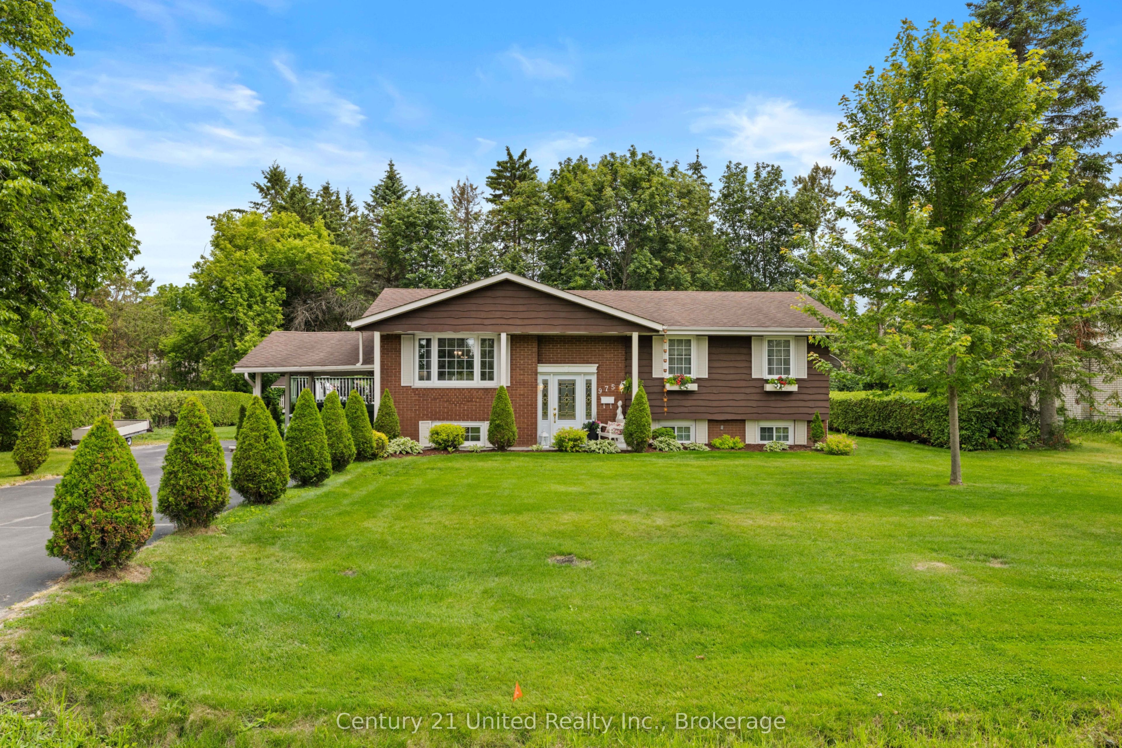 975 8th Line, Selwyn, ON K0L 1H0