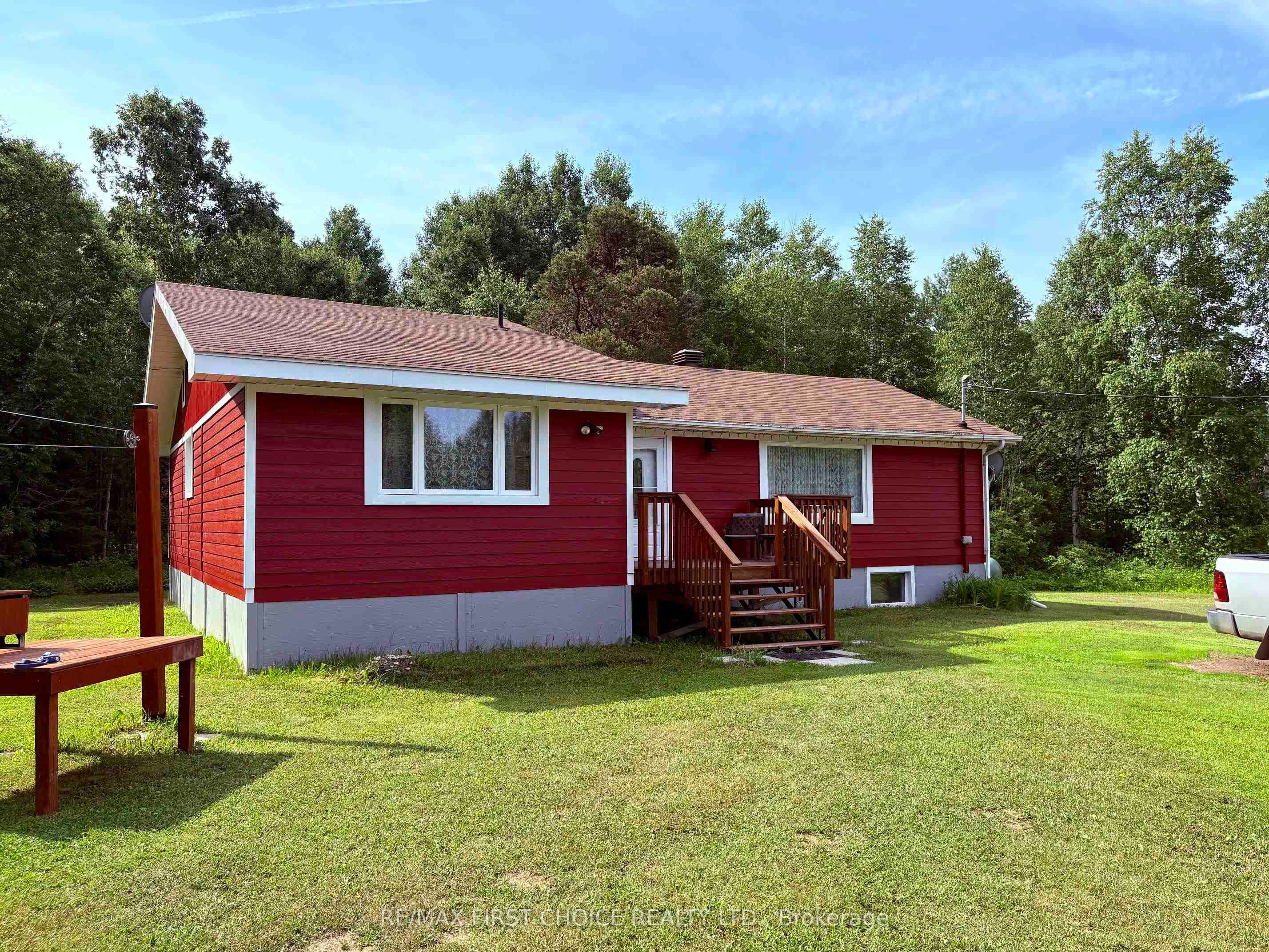 150 CAPTAIN RD, Thunder Bay Remote Area, ON P0T 1K0