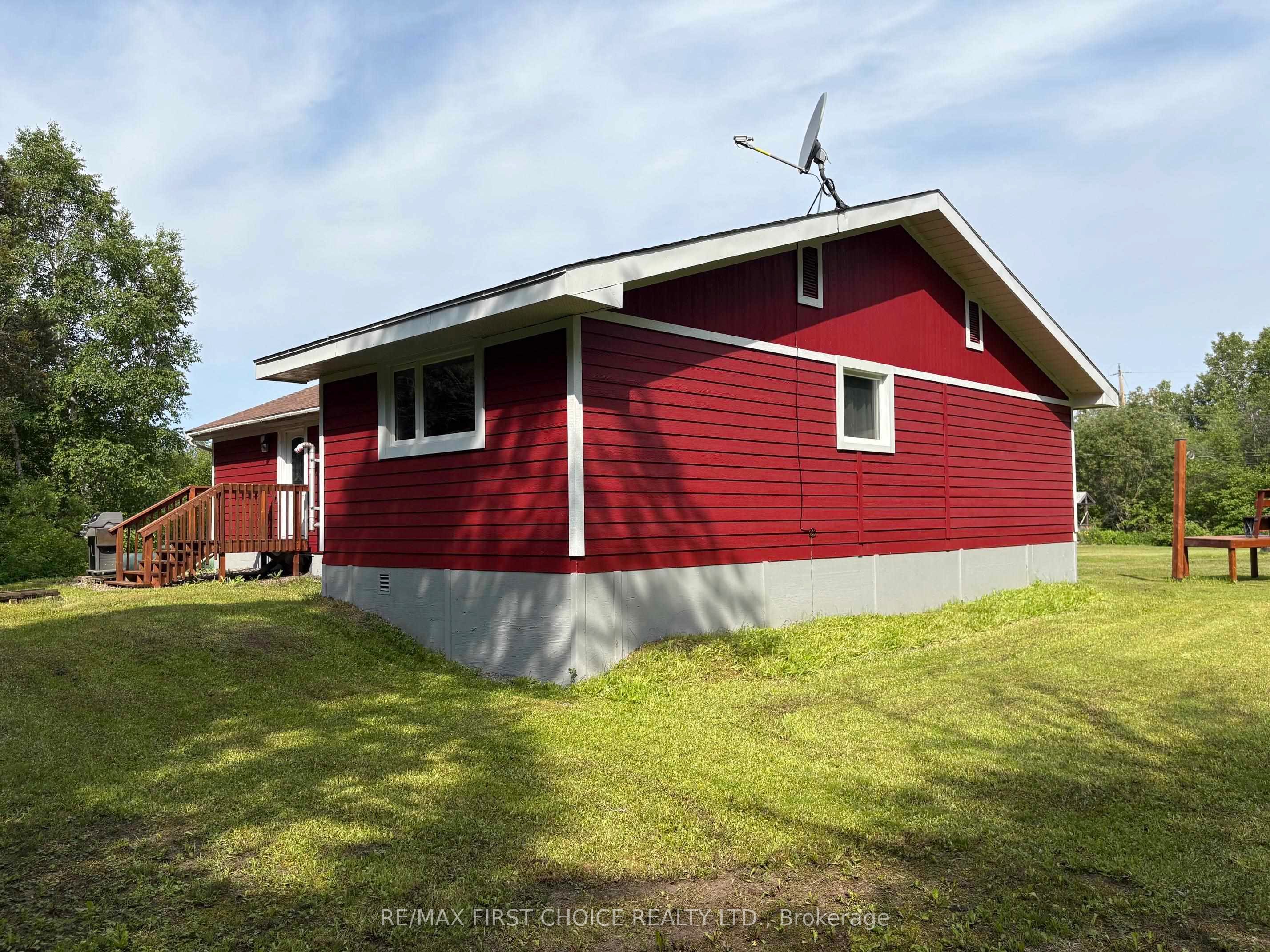 150 CAPTAIN RD, Thunder Bay Remote Area, ON P0T 1K0 photo 3