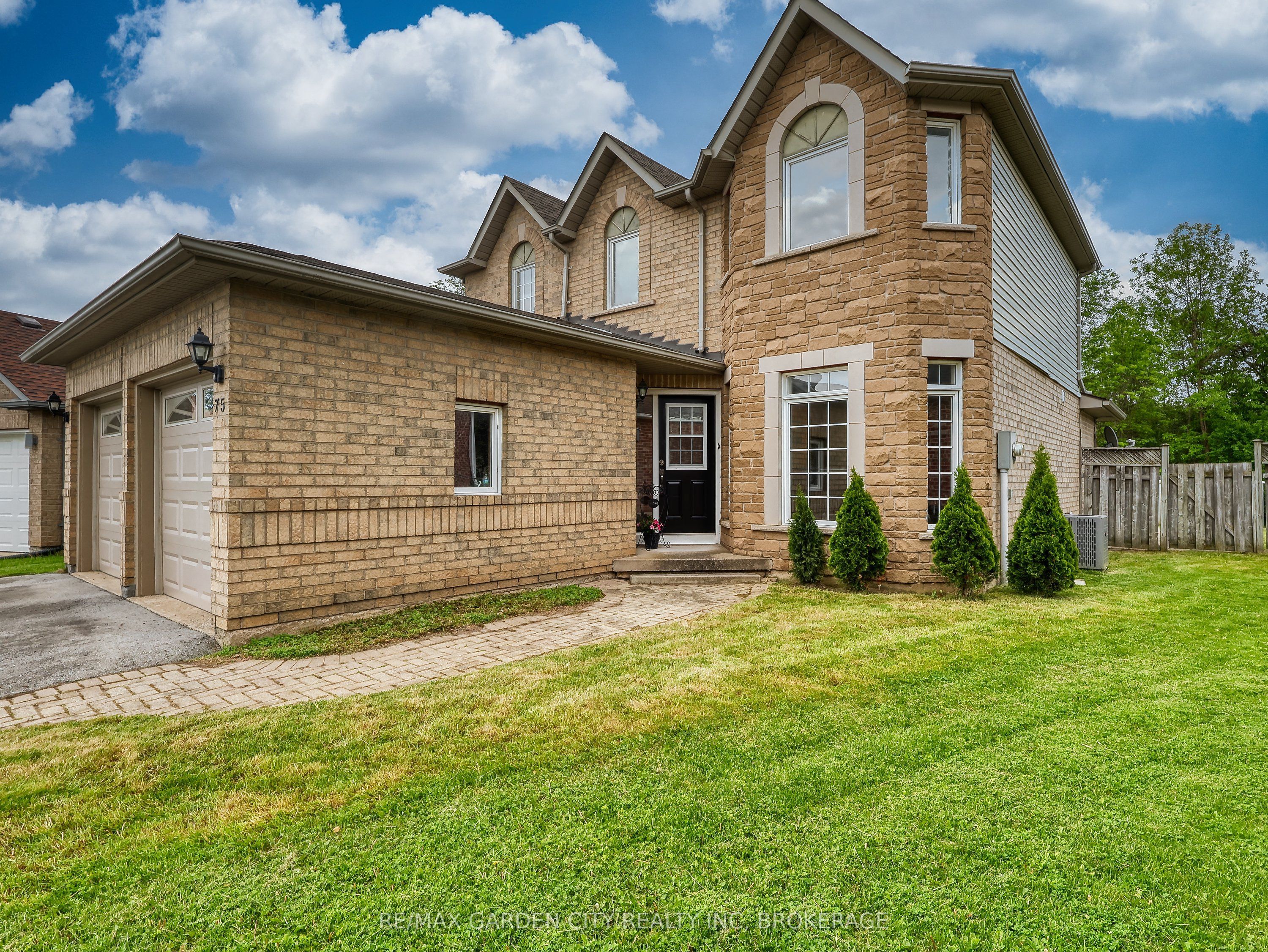 75 Jackson Court E, Welland, ON L3C 7G4 photo 4