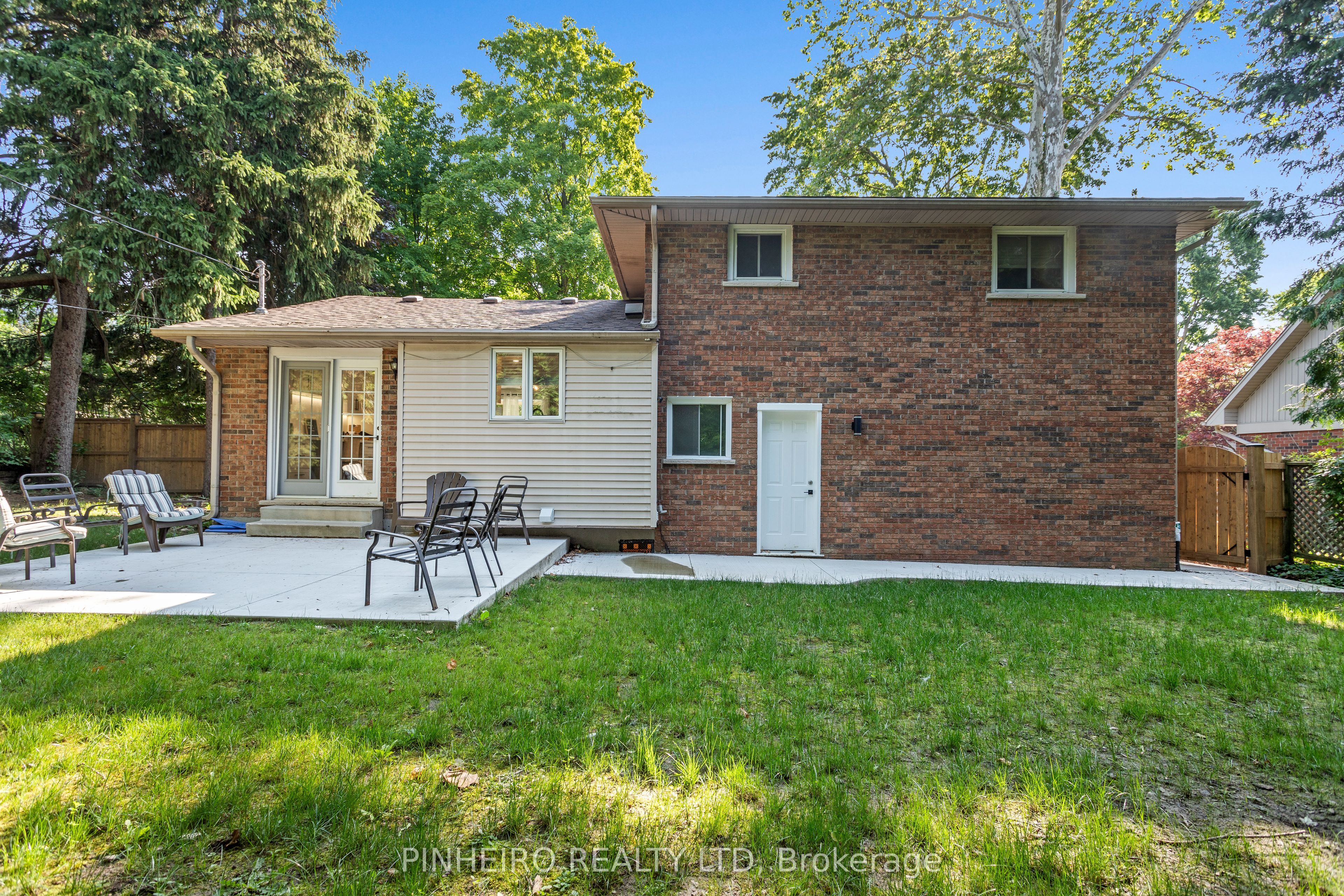 1543 STONEYBROOK Crescent, London North, ON N5X 1C6 photo 4