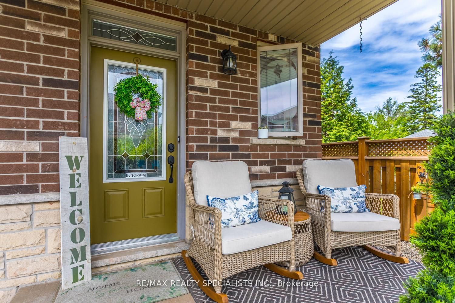 380 Lake Street 20, Grimsby, ON L3M 0E8 photo 4