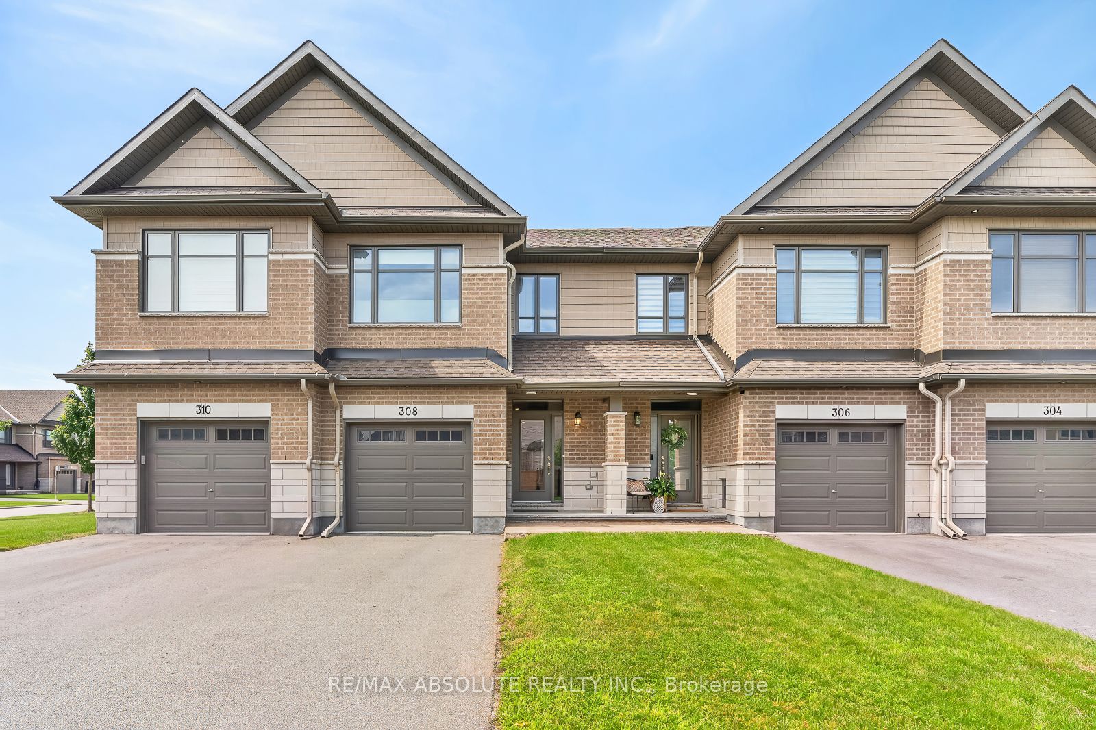 308 Proud Walk Drive, Stittsville - Munster - Richmond, ON K2S 2L6