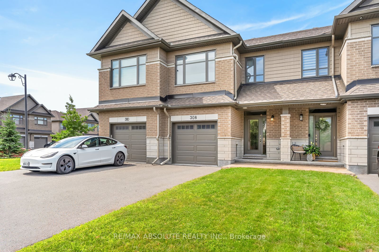 308 Proud Walk Drive, Stittsville - Munster - Richmond, ON K2S 2L6 photo 3