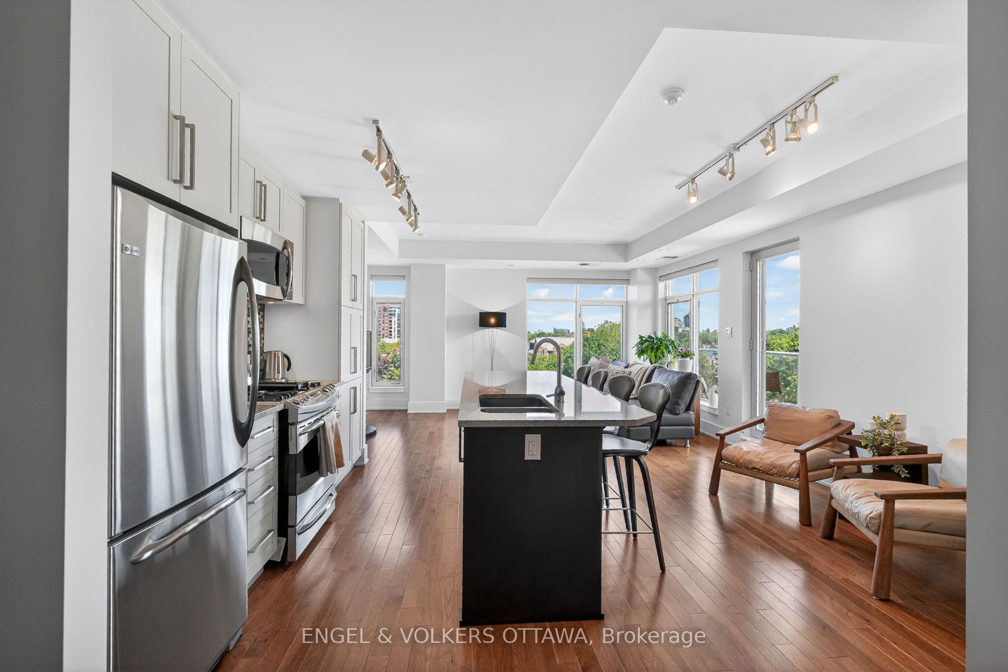 131 Holland Avenue 602, Tunneys Pasture and Ottawa West, ON K1Y 3A2 photo 4