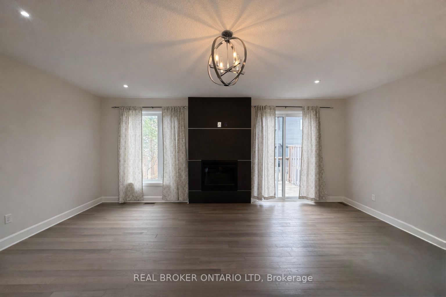 499 Sophia Crescent 32, London North, ON N6G 0X9 photo 3