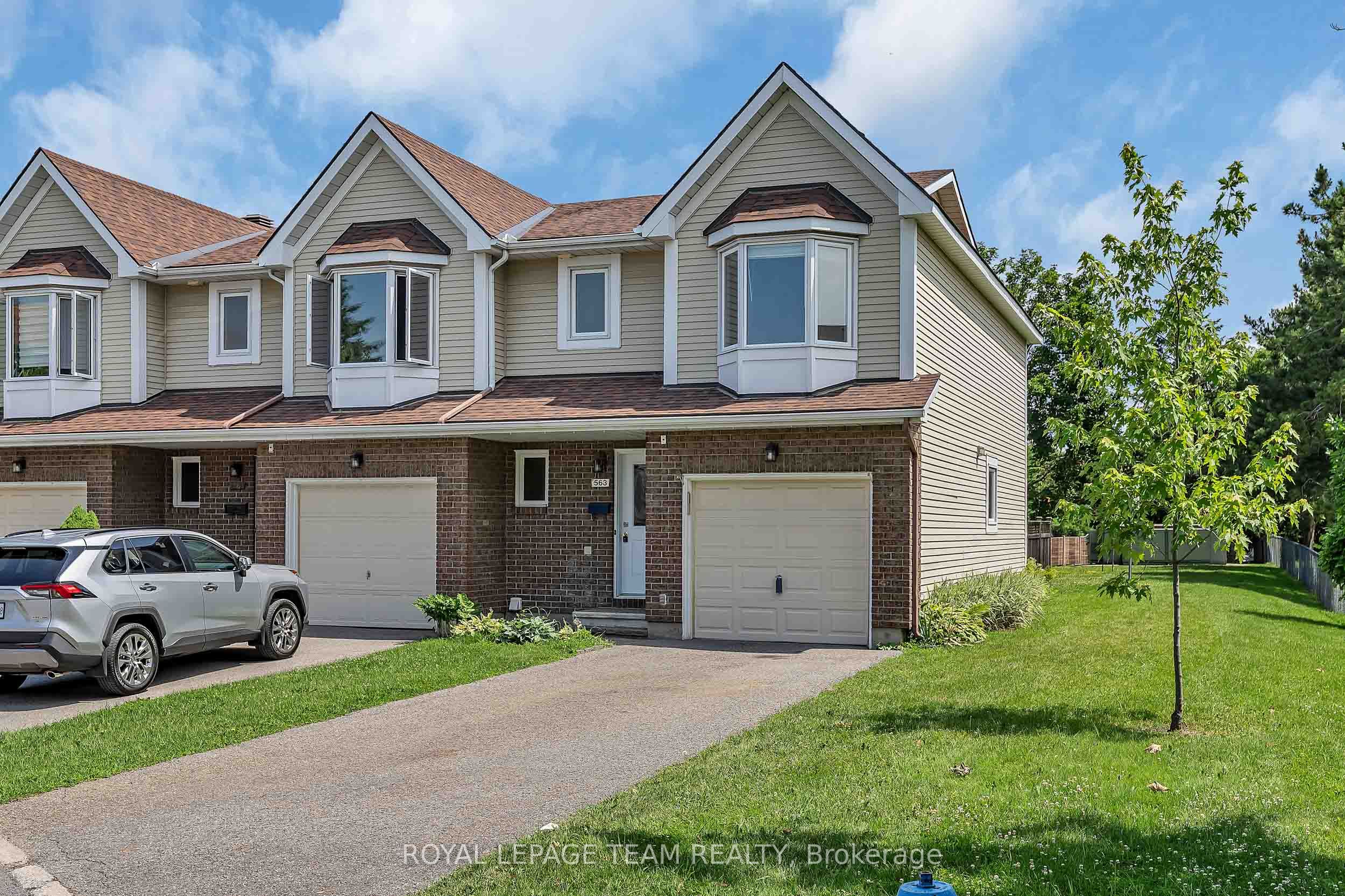 563 Parasol Court, Orleans - Cumberland and Area, ON K4A 2X2 photo 2
