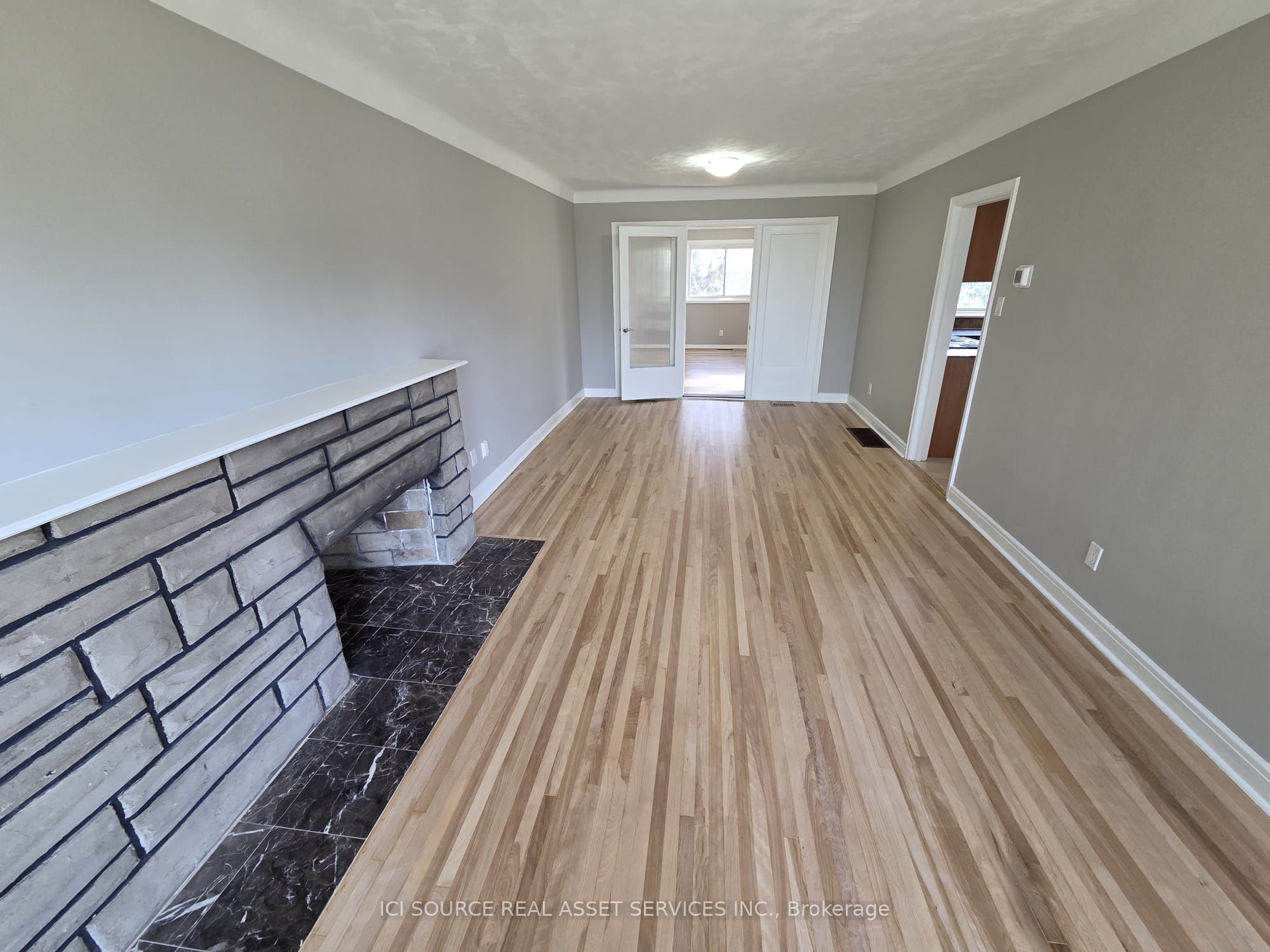 30 Sunnycrest Drive, Cityview - Parkwoods Hills - Rideau Shore, ON K2E 5Y2 photo 5