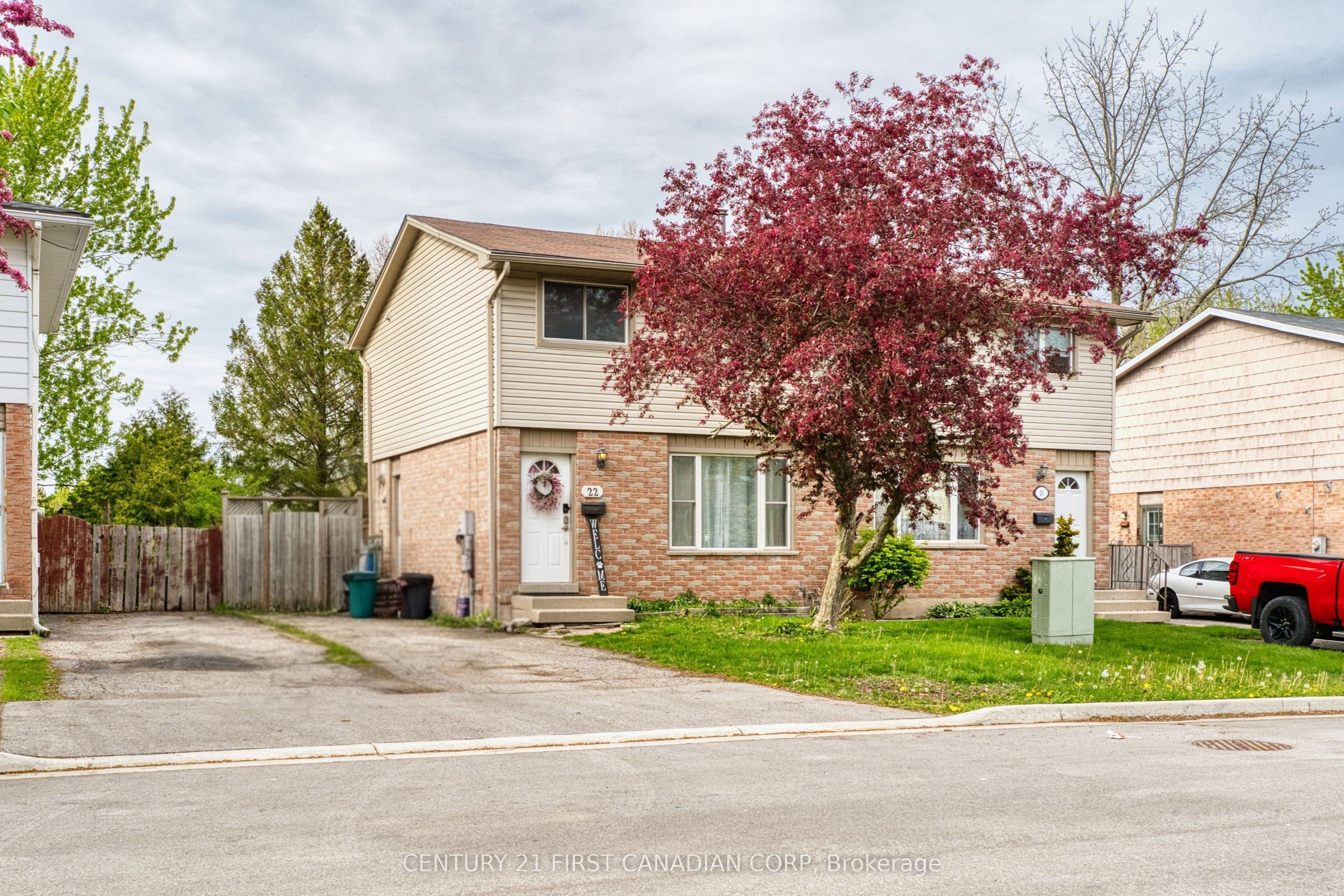 22 Denlaw Road, London North, ON N6G 3L4