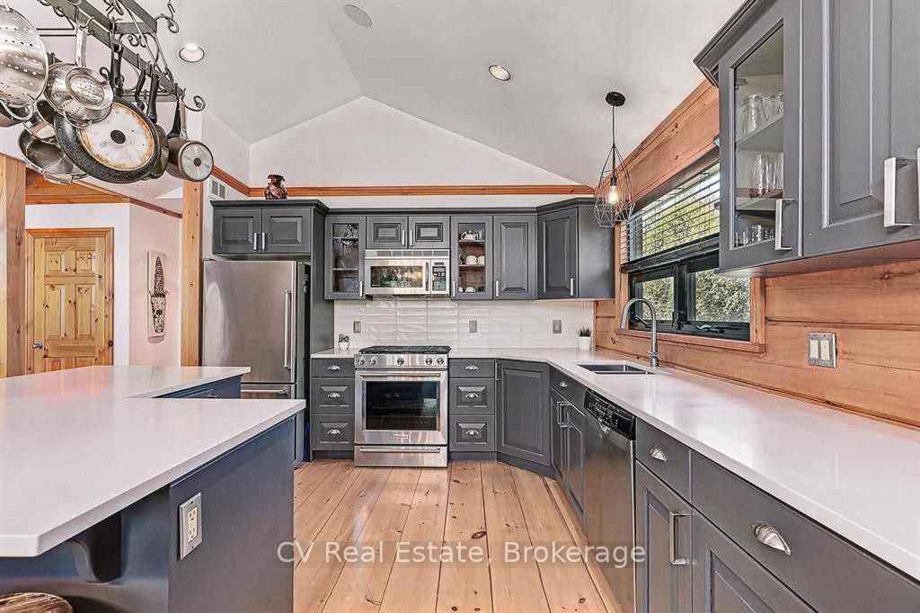 108 Cortina Crescent, Blue Mountains, ON L9Y 3Z2 photo 4