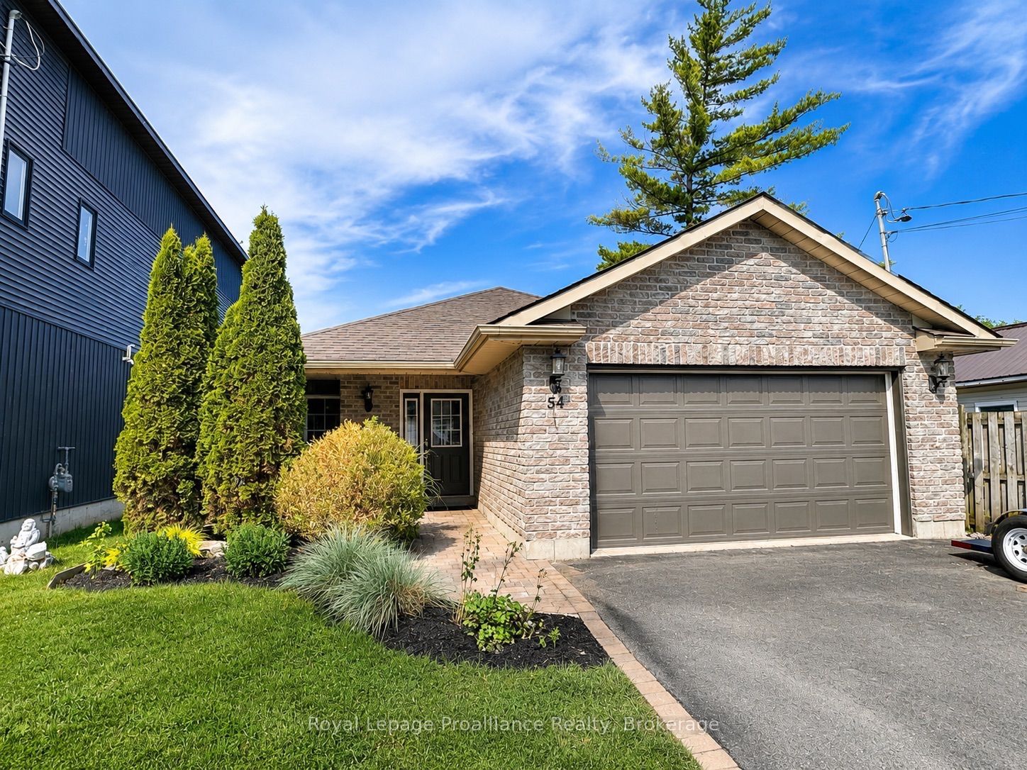 54 South John Street, Belleville, ON K8N 3E3 photo 4