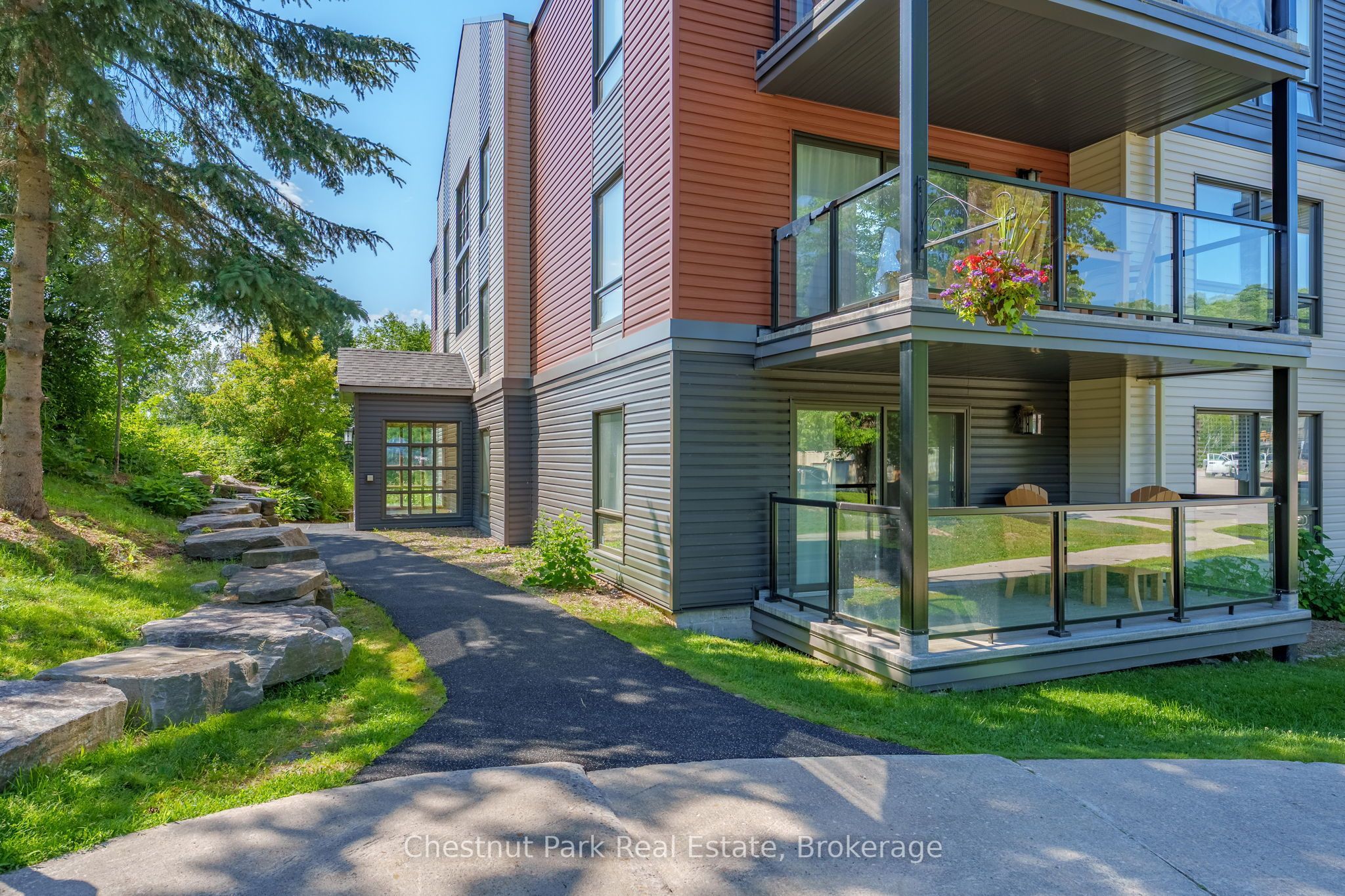 1235 Deerhurst Summit Drive 52-101, Huntsville, ON P1H 2E8 photo 3