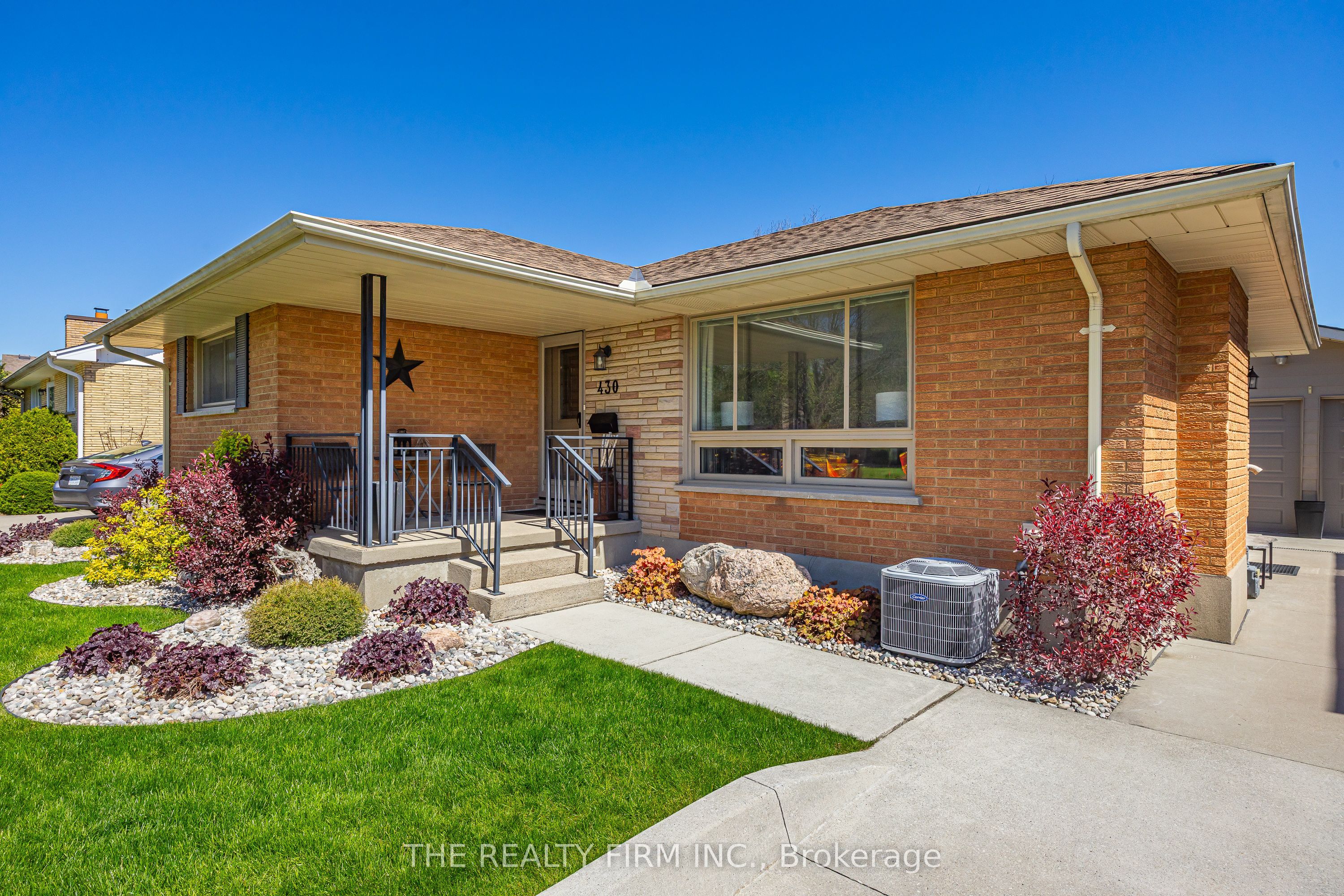 430 Magnolia Crescent, London East, ON N5Y 4S9 photo 4