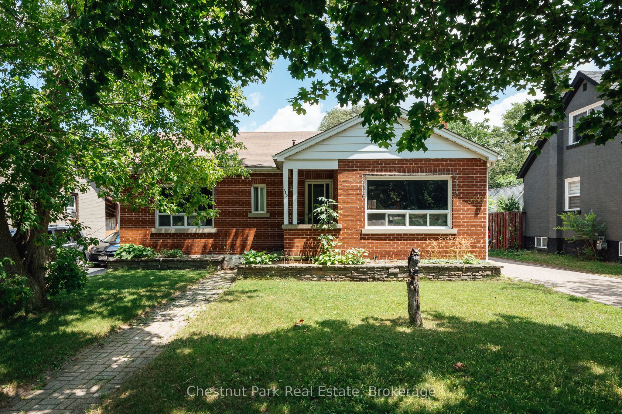 320 St Leger Street, Kitchener, ON N2H 4M7 photo 2