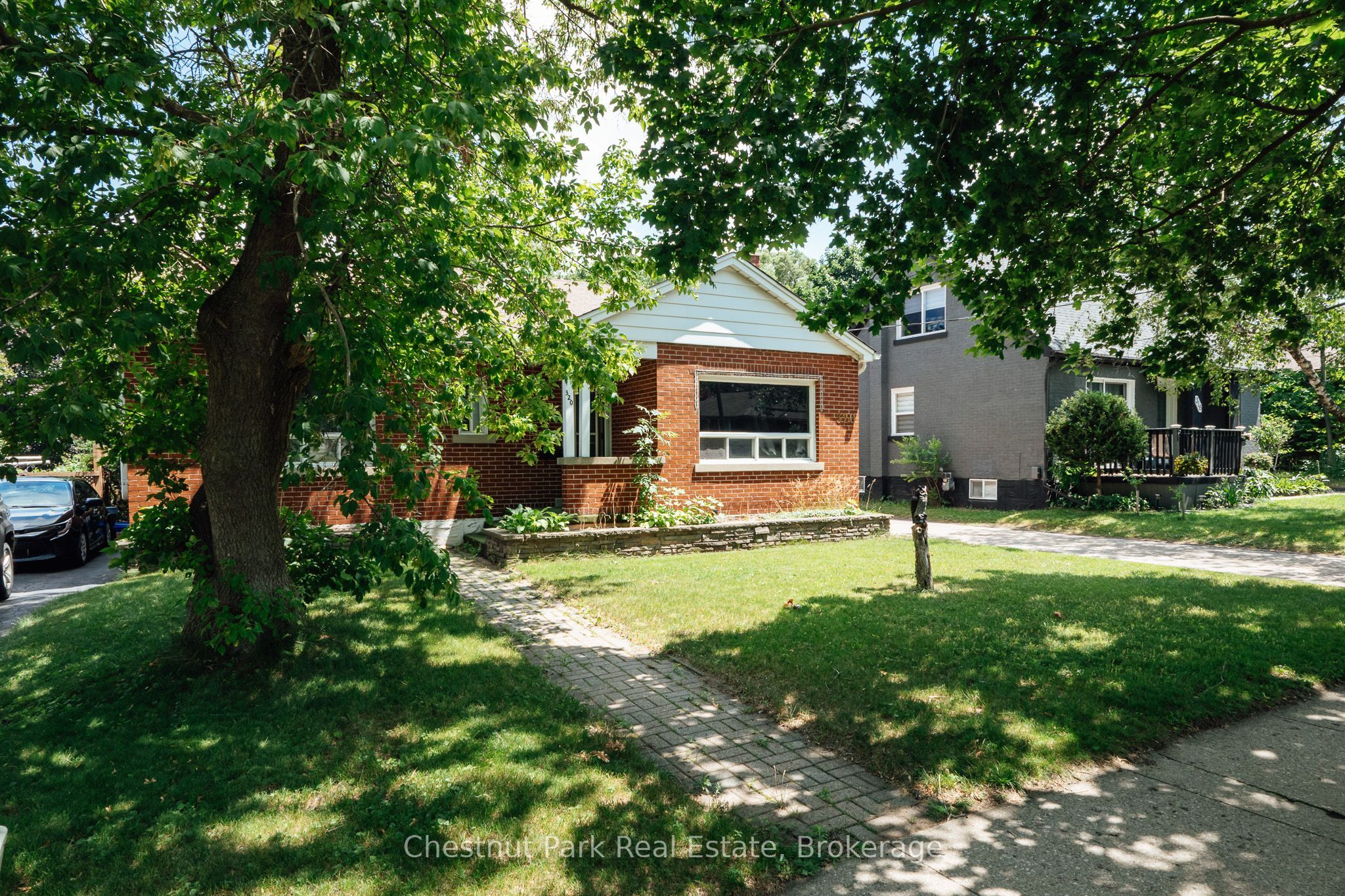 320 St Leger Street, Kitchener, ON N2H 4M7 photo 3