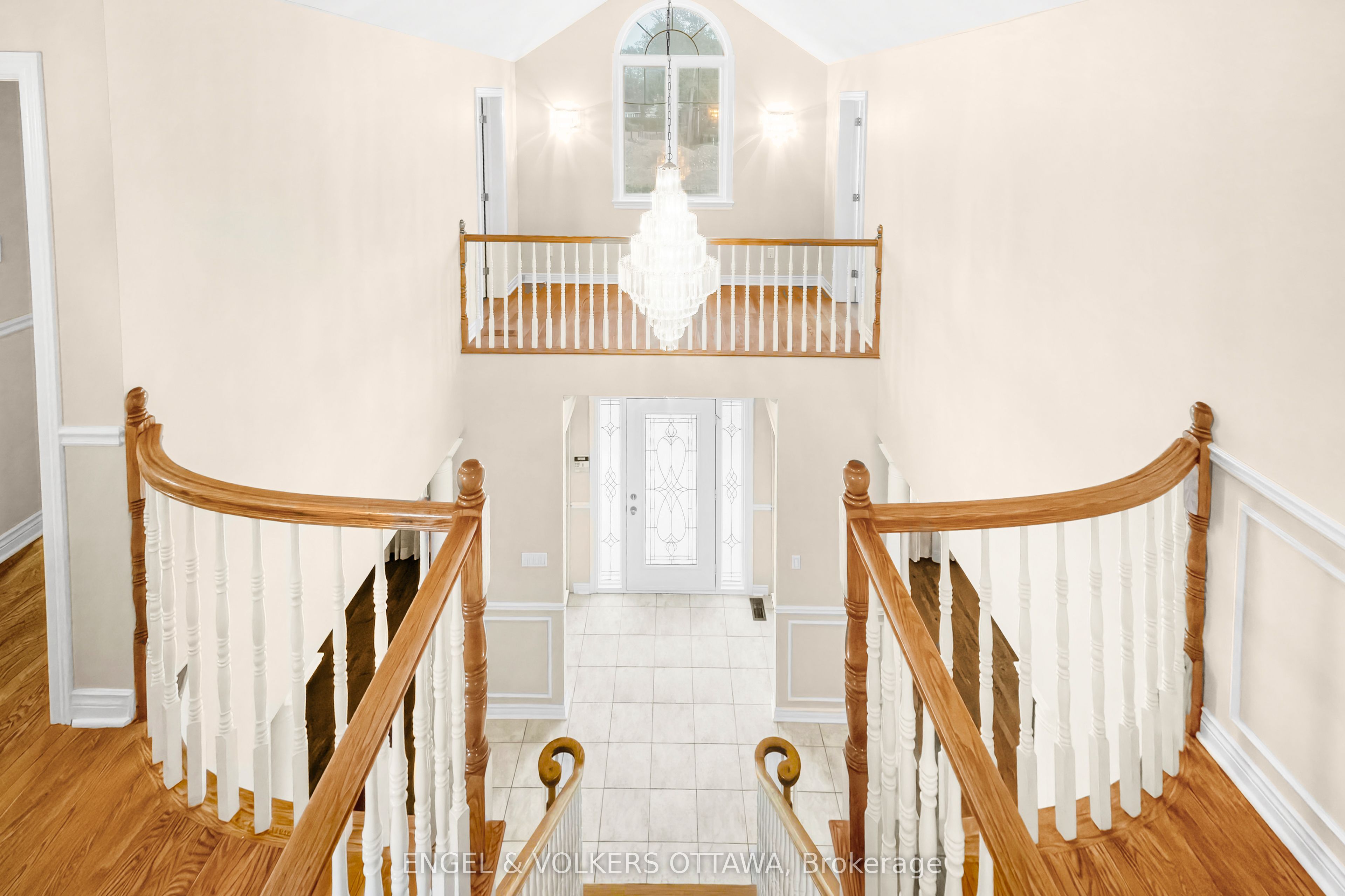 5 Cassone Court, Tanglewood - Grenfell Glen - Pineglen, ON K2G 5V6 photo 3