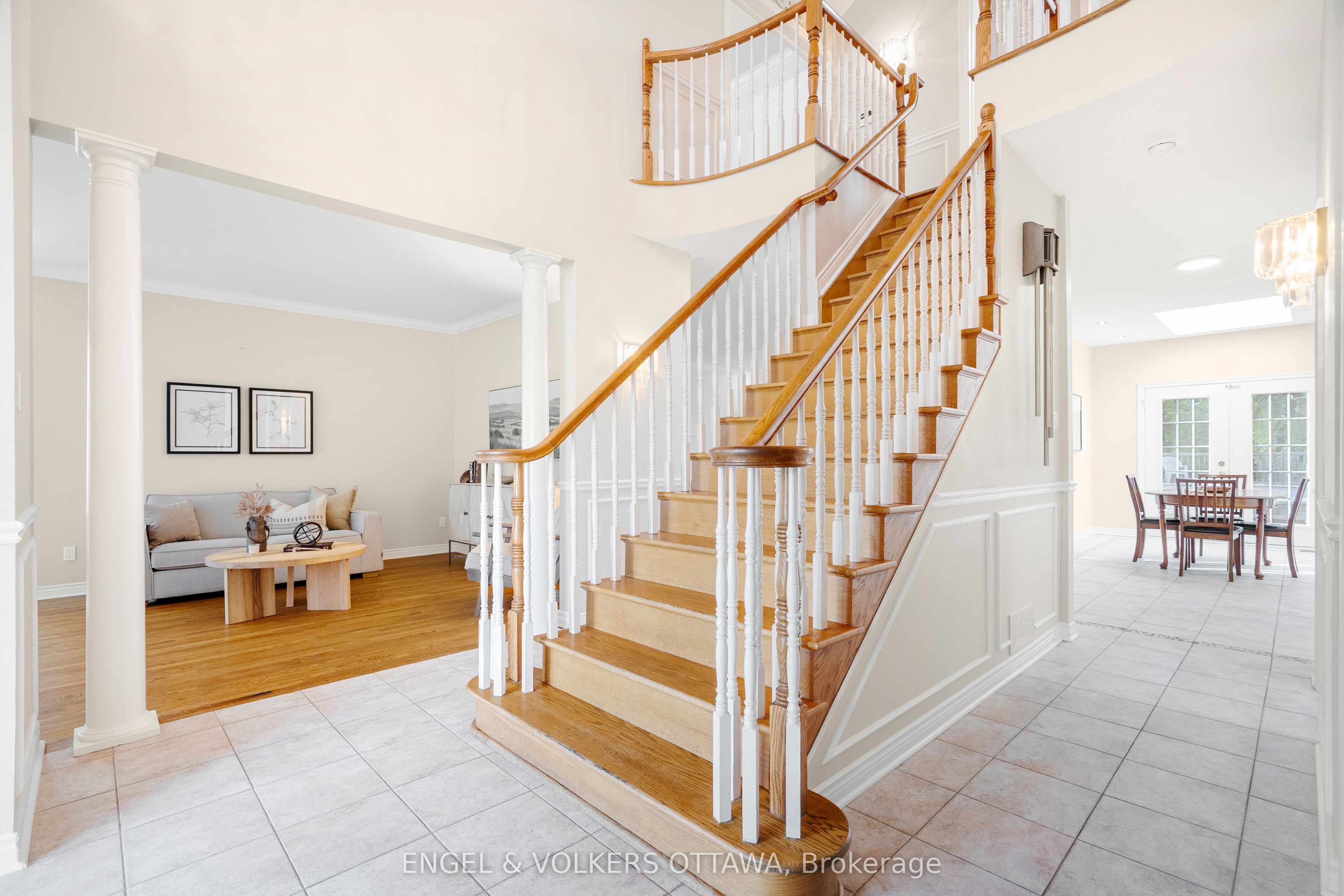 5 Cassone Court, Tanglewood - Grenfell Glen - Pineglen, ON K2G 5V6 photo 4