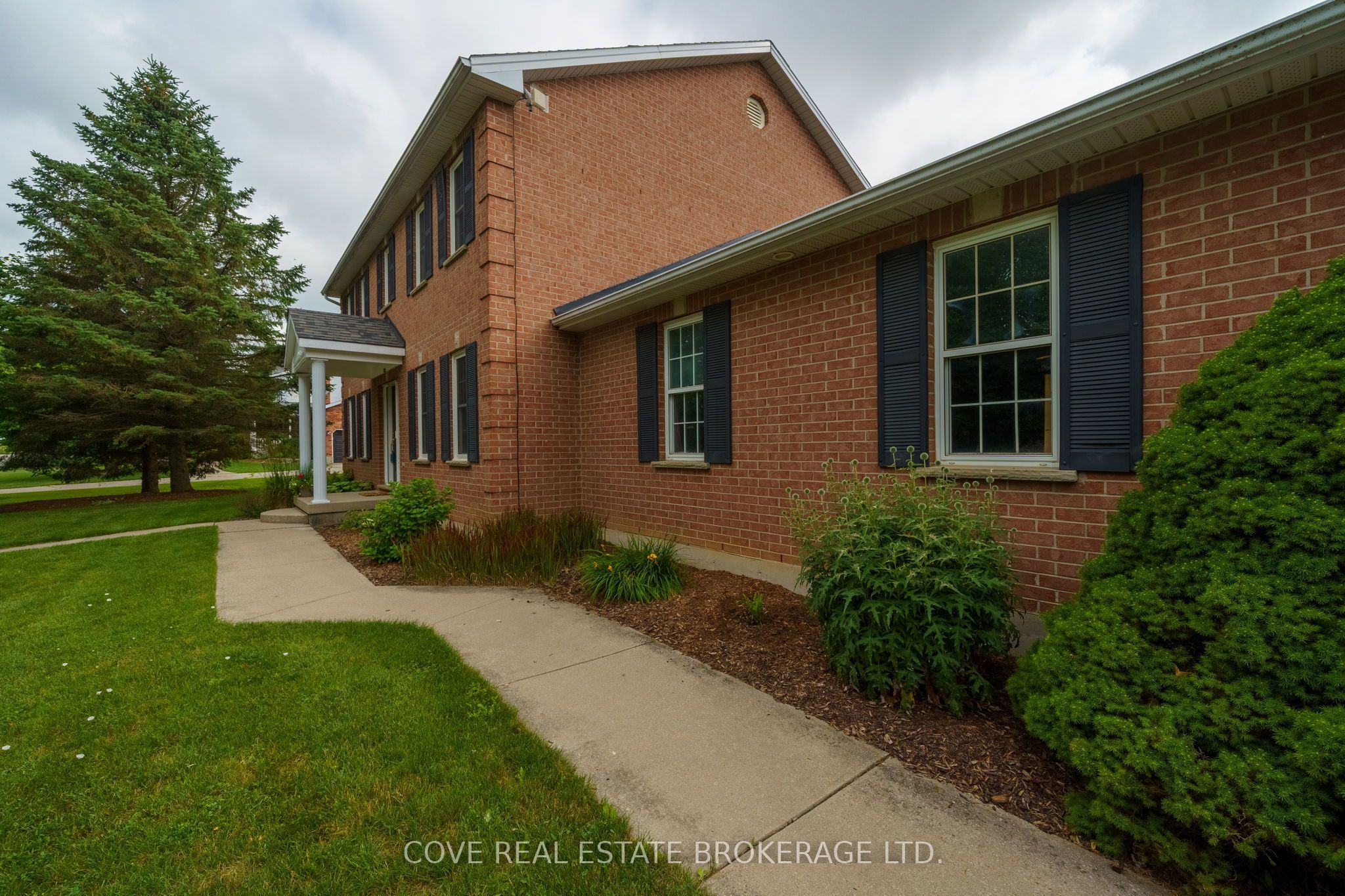 149 Salisbury Drive, Middlesex Centre, ON N0M 1P0 photo 3