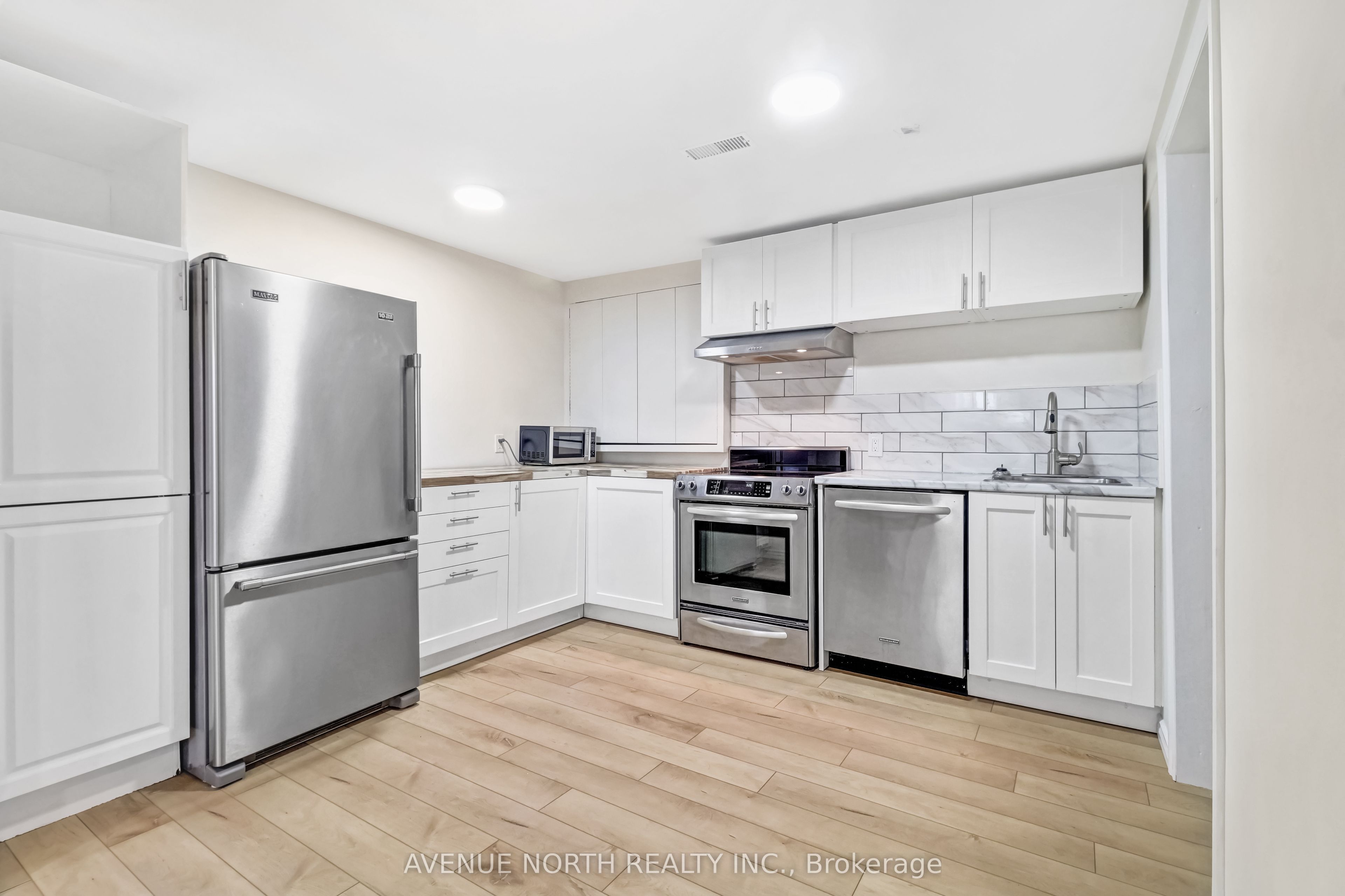 1420 Matheson Road B, Cyrville - Carson Grove - Pineview, ON K1J 8B6 photo 3