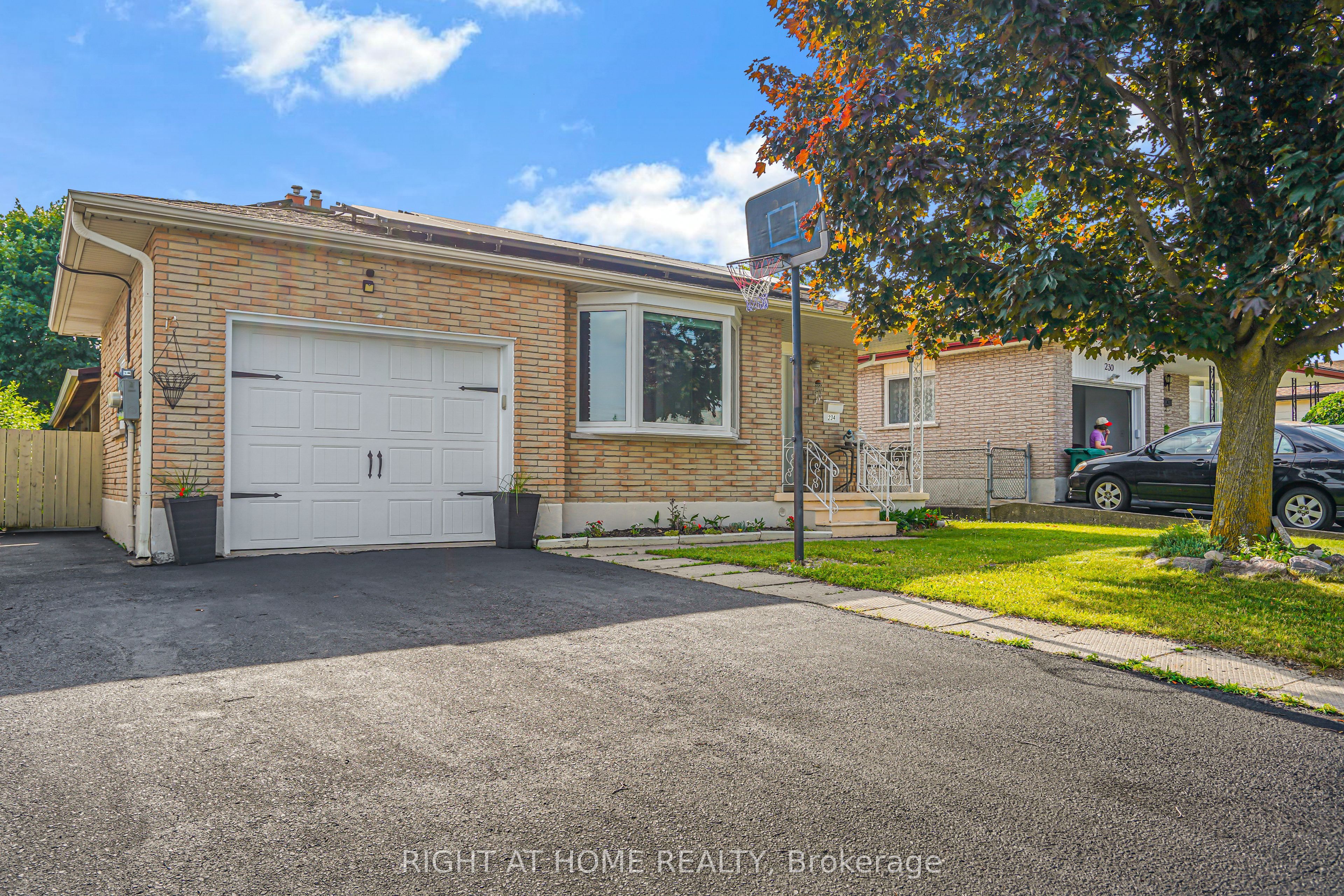 234 Thunderbird Drive, Cambridge, ON N1R 6H5 photo 3