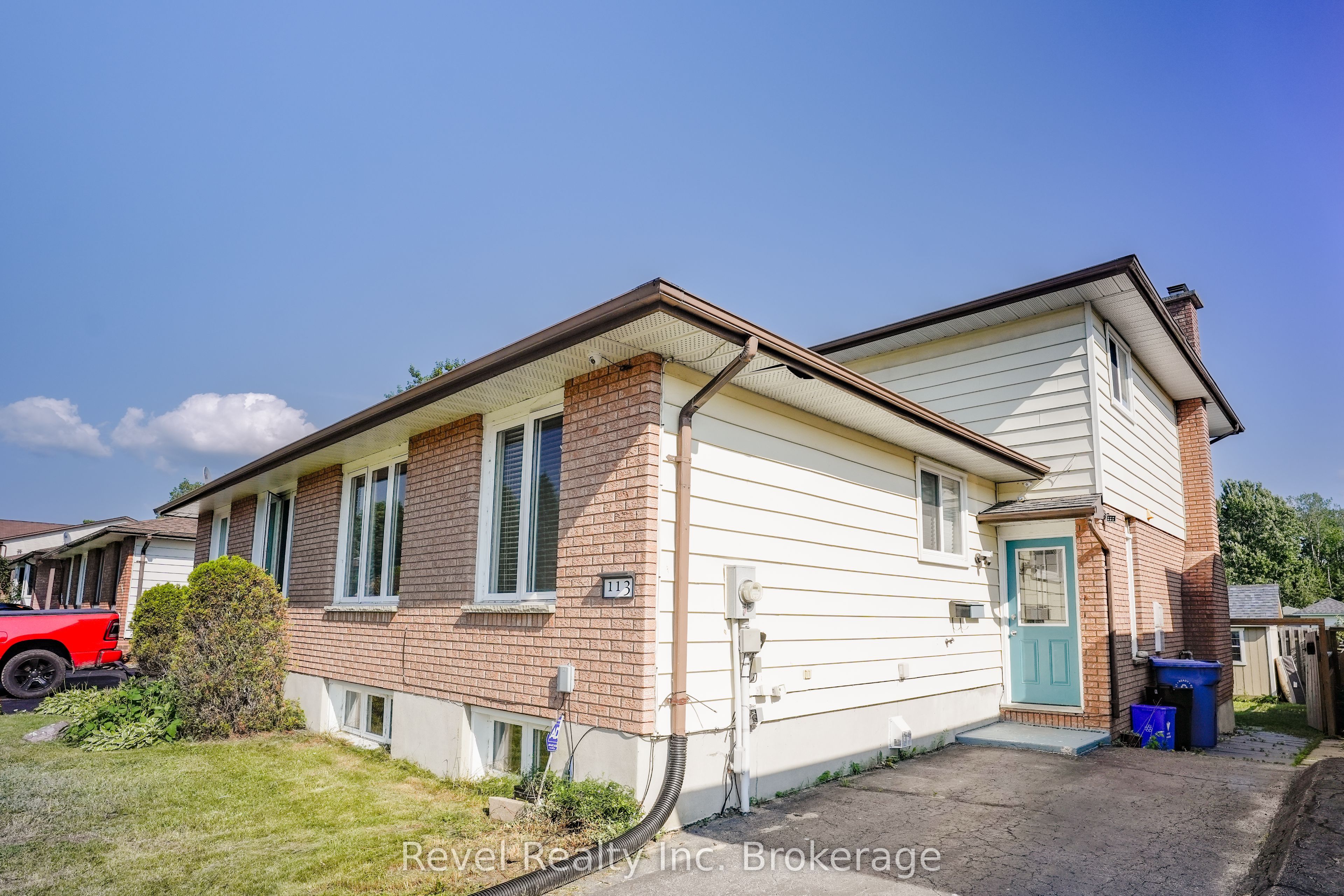 113 Massey Drive, North Bay, ON P1A 4G3 photo 2