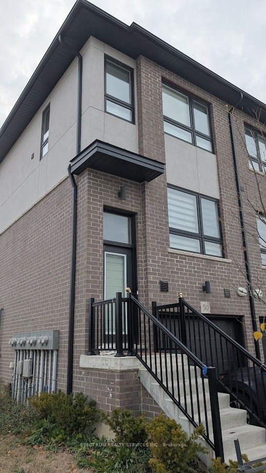 720 Grey Street 50, Brantford, ON N3S 0K2 photo 2