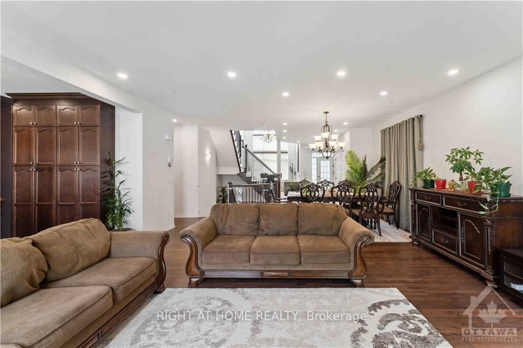 546 PEERLESS Street, Barrhaven, ON K2J 6A7 photo 5